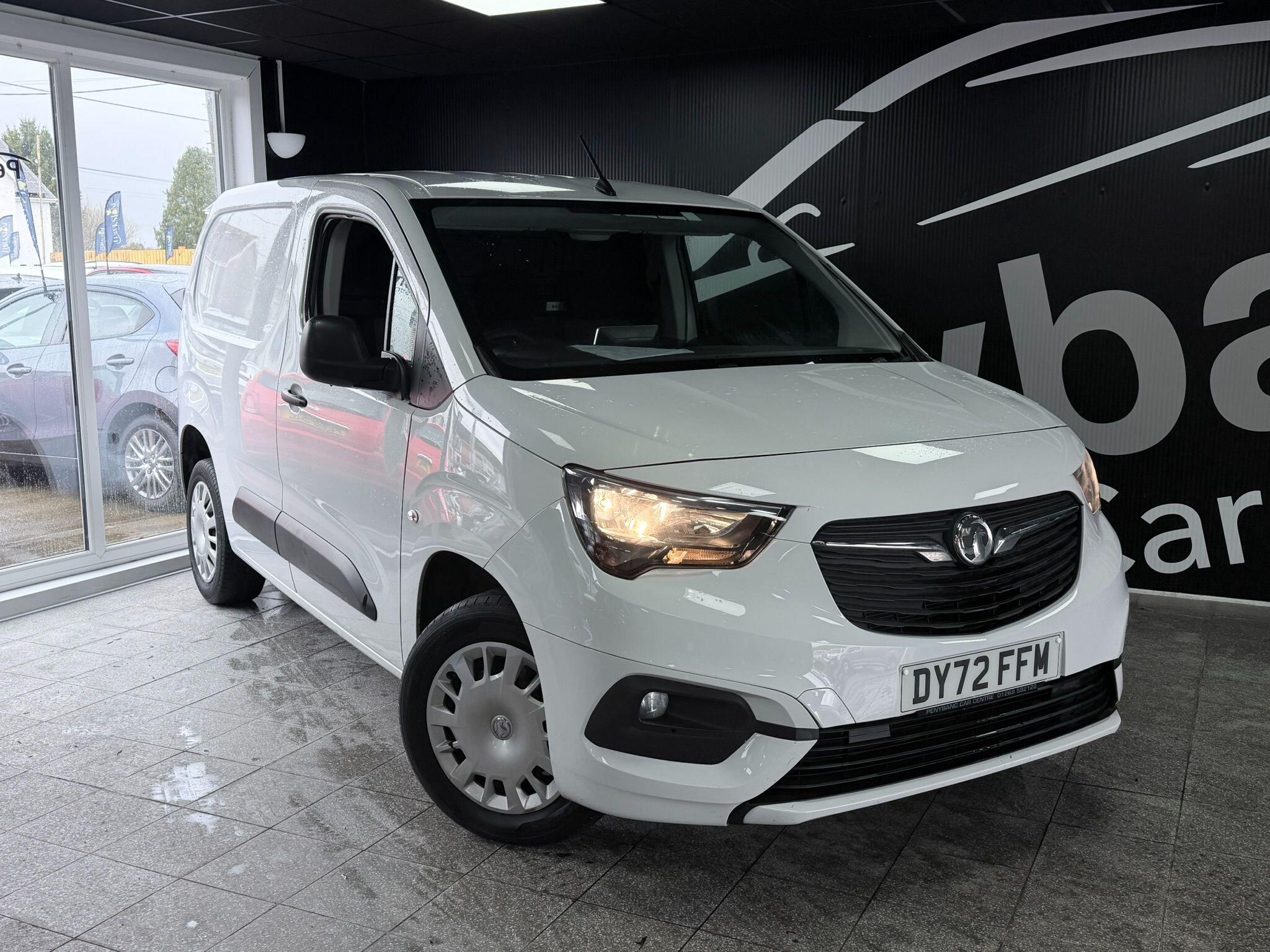 2022 Vauxhall Combo 1.5 Turbo D 2300 Sportive L1 H1 Euro 6 5dr for sale, exterior front view