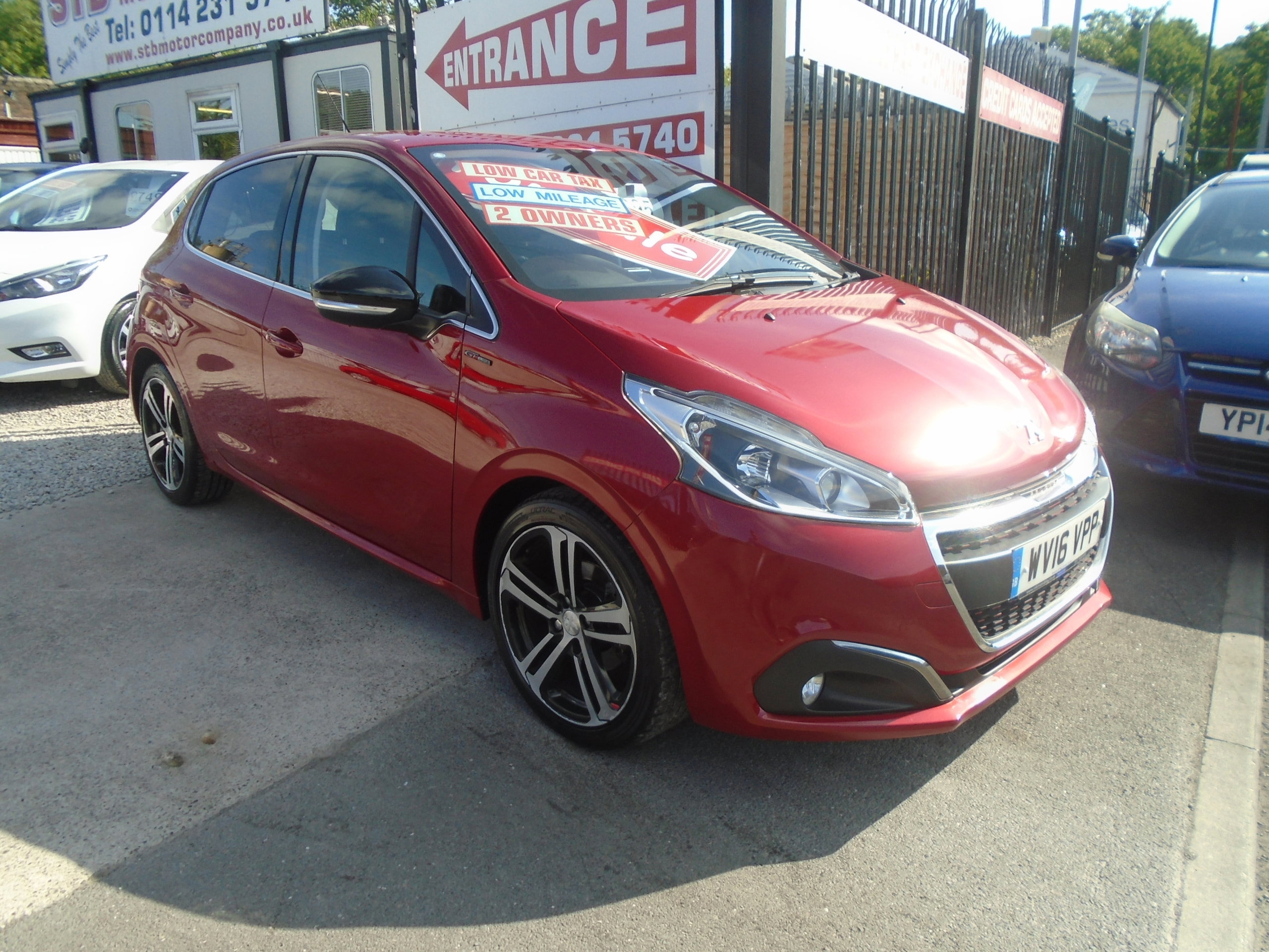 Peugeot 208