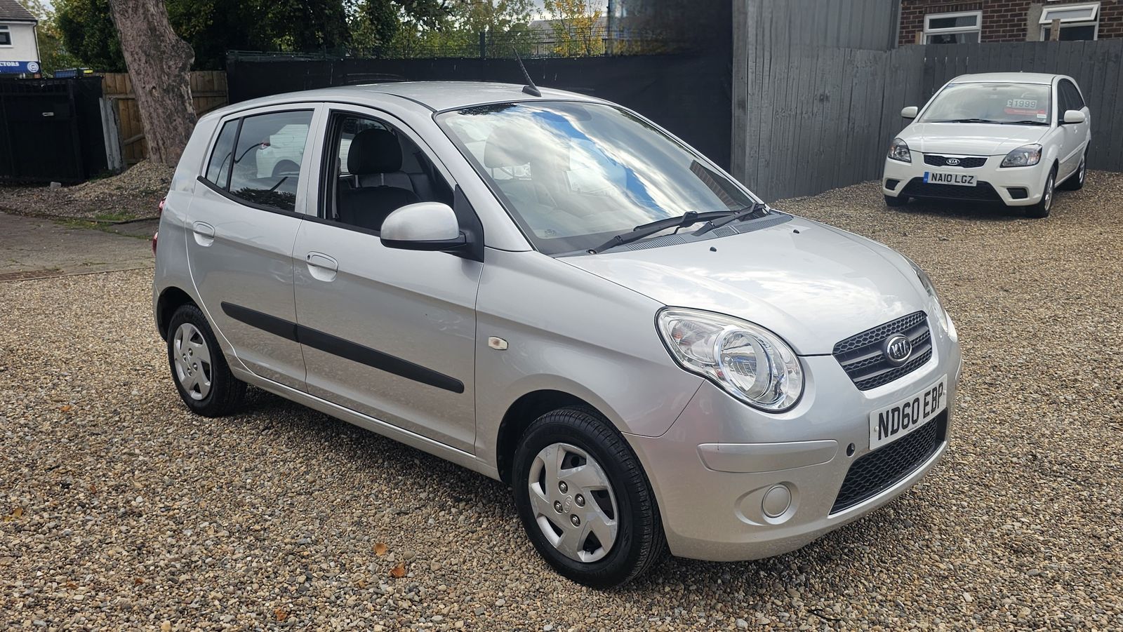 Kia Picanto 1.0L 1 Hatchback 5dr Petrol Manual Euro 5 (61 bhp) 5dr Manual 2025