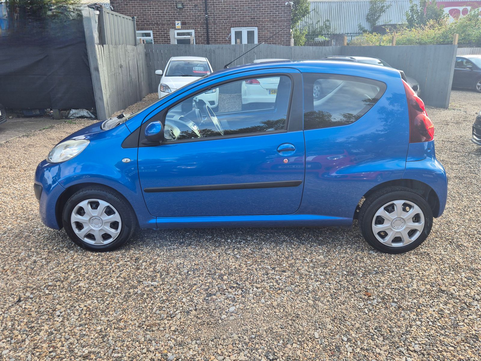 Peugeot 107 1.0L Active Hatchback 3dr Petrol Manual Euro 5 (68 bhp) 3dr Manual 2025