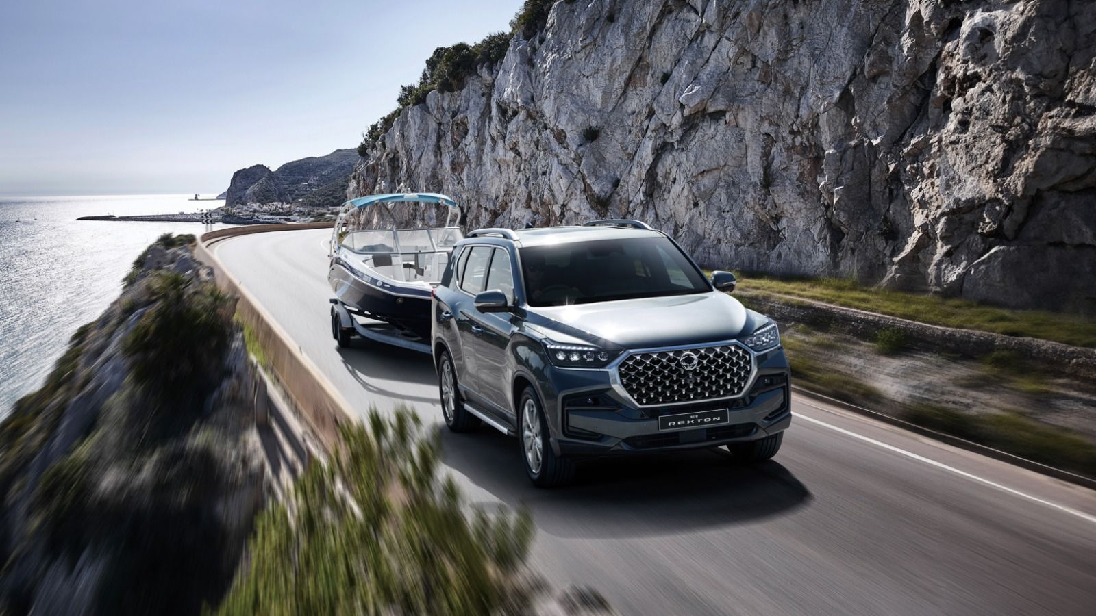 Rexton driving in mixed conditions with confidence