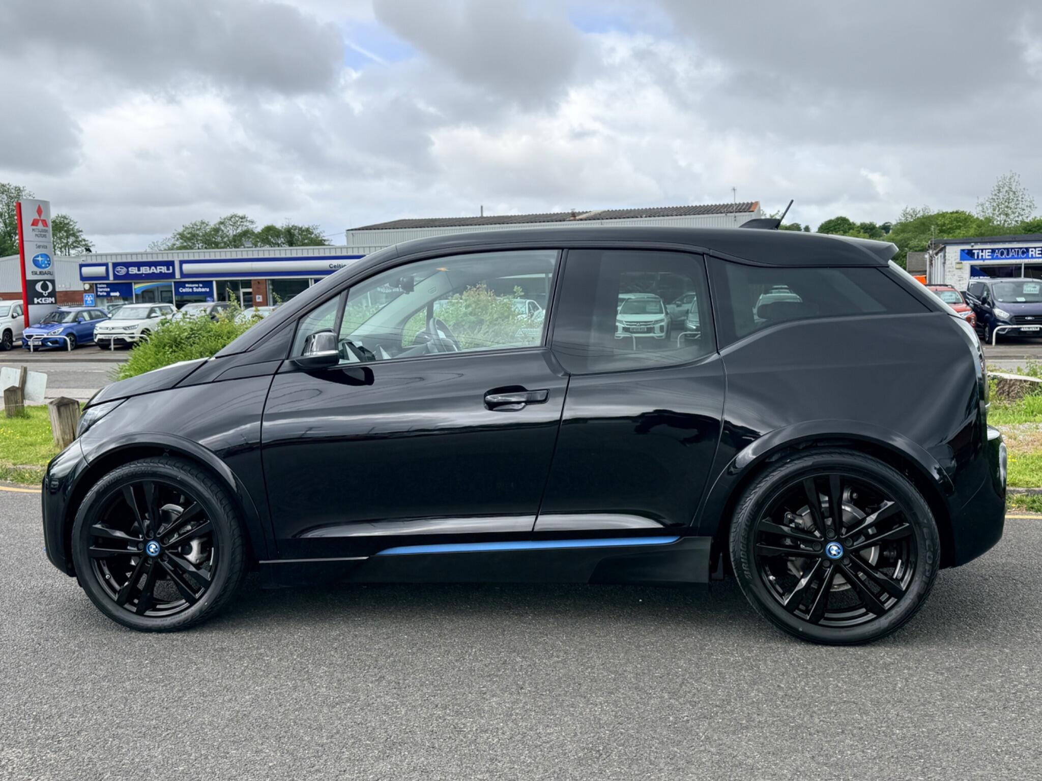 2021 BMW i3 42.2kWh S Hatchback 5dr Electric Auto (184 ps), exterior view 4