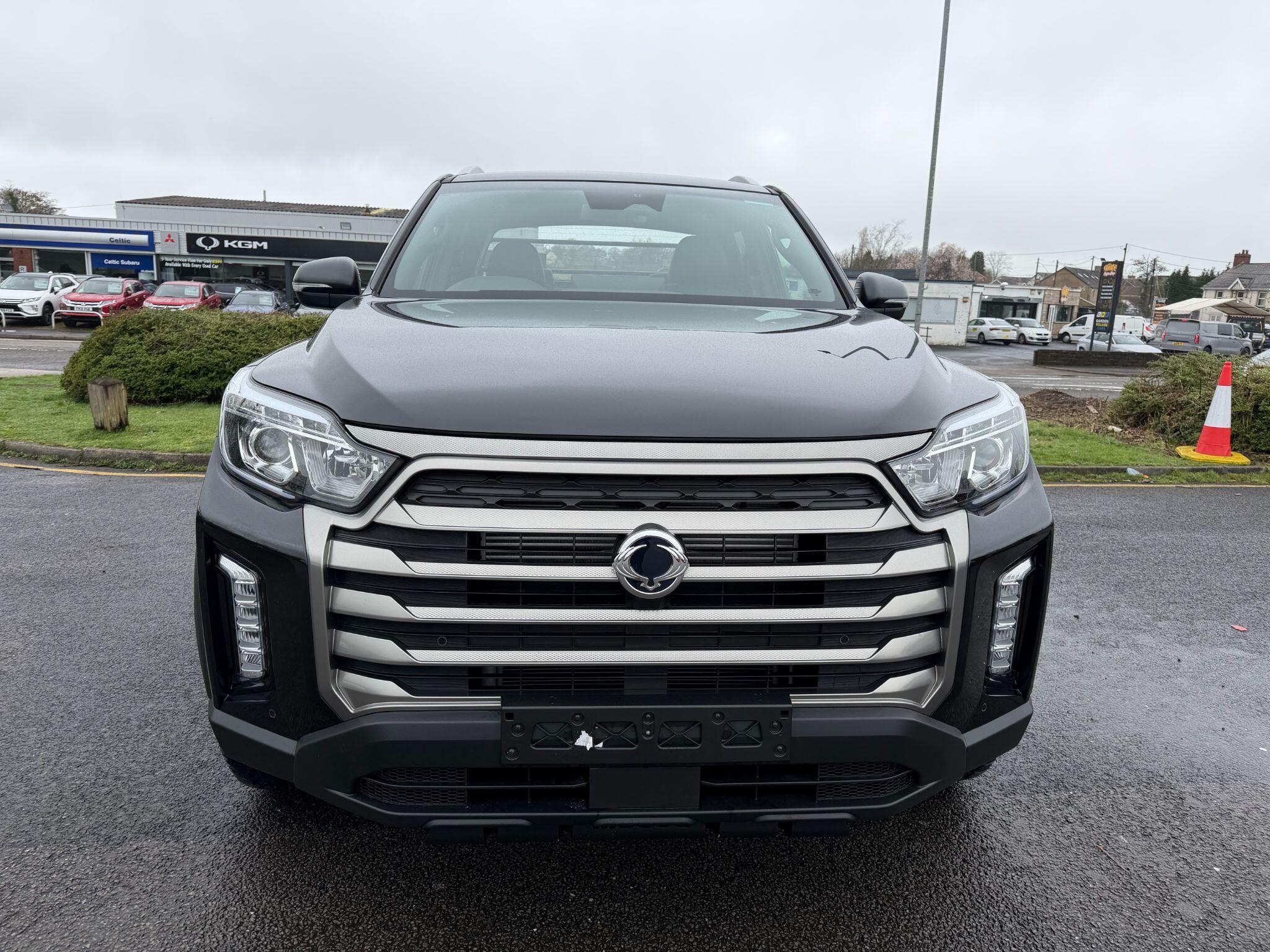 2025 KGM Musso 2.2D Saracen Auto 4WD Euro 6 4dr, exterior view 3
