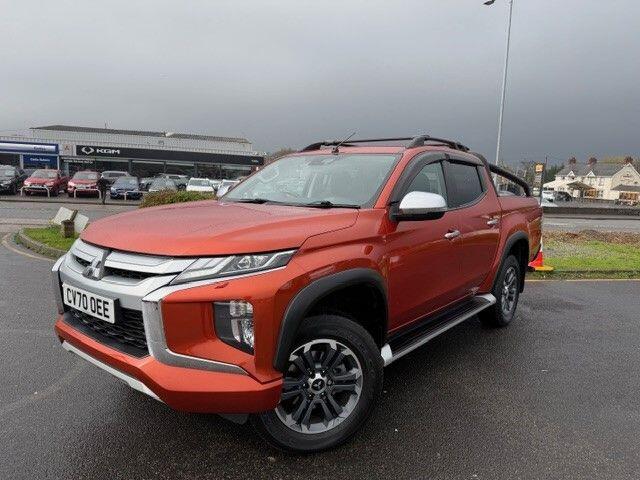 2020 Mitsubishi L200 2.2 DI-D DC Barbarian Pickup Double Cab 4dr Diesel Manual 4WD Euro 6 (s/s) (150 ps), exterior view 4