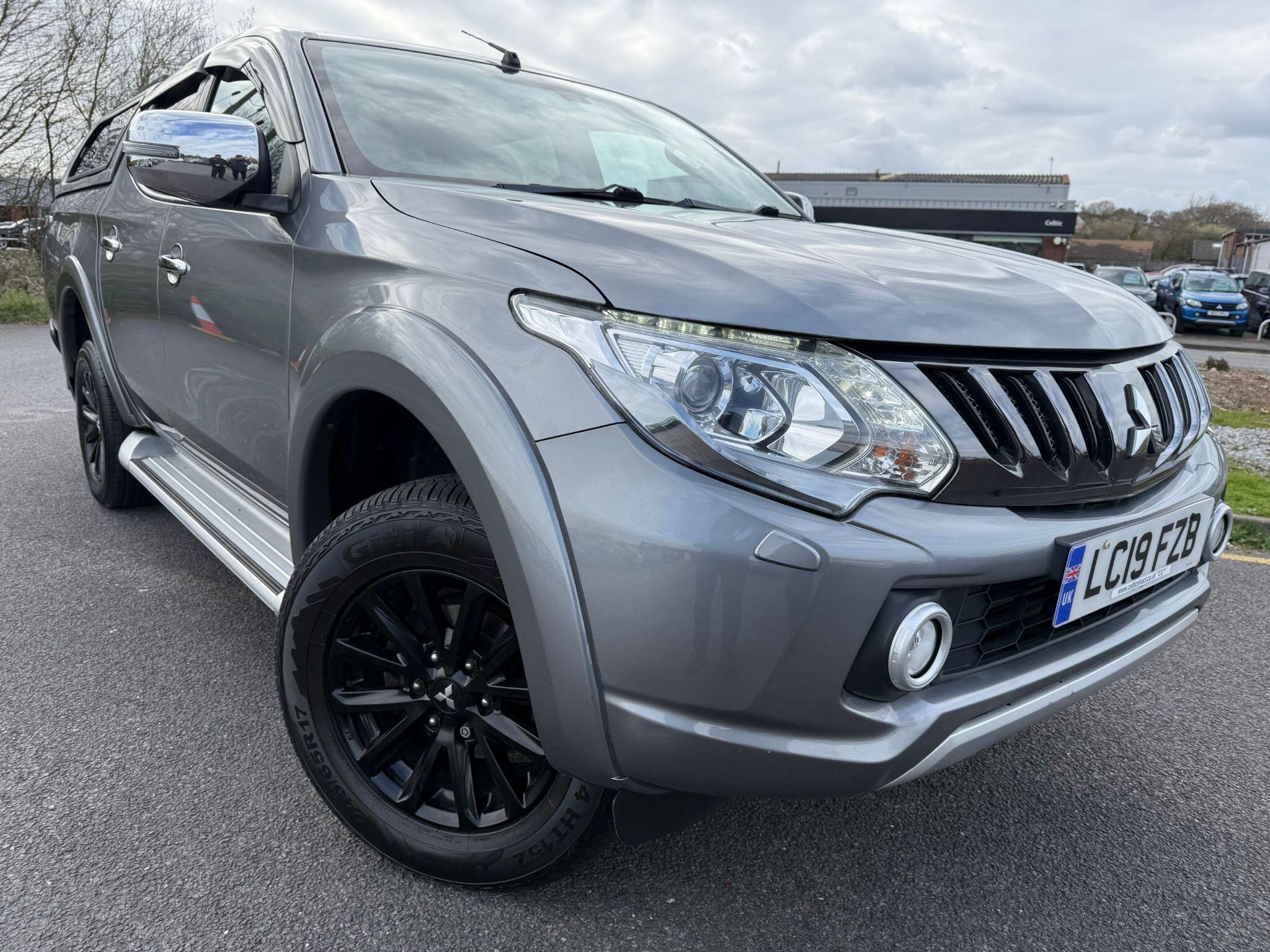2019 Mitsubishi L200 2.4 DI-D DC Barbarian Auto 4WD Euro 6 4dr for sale, exterior front view