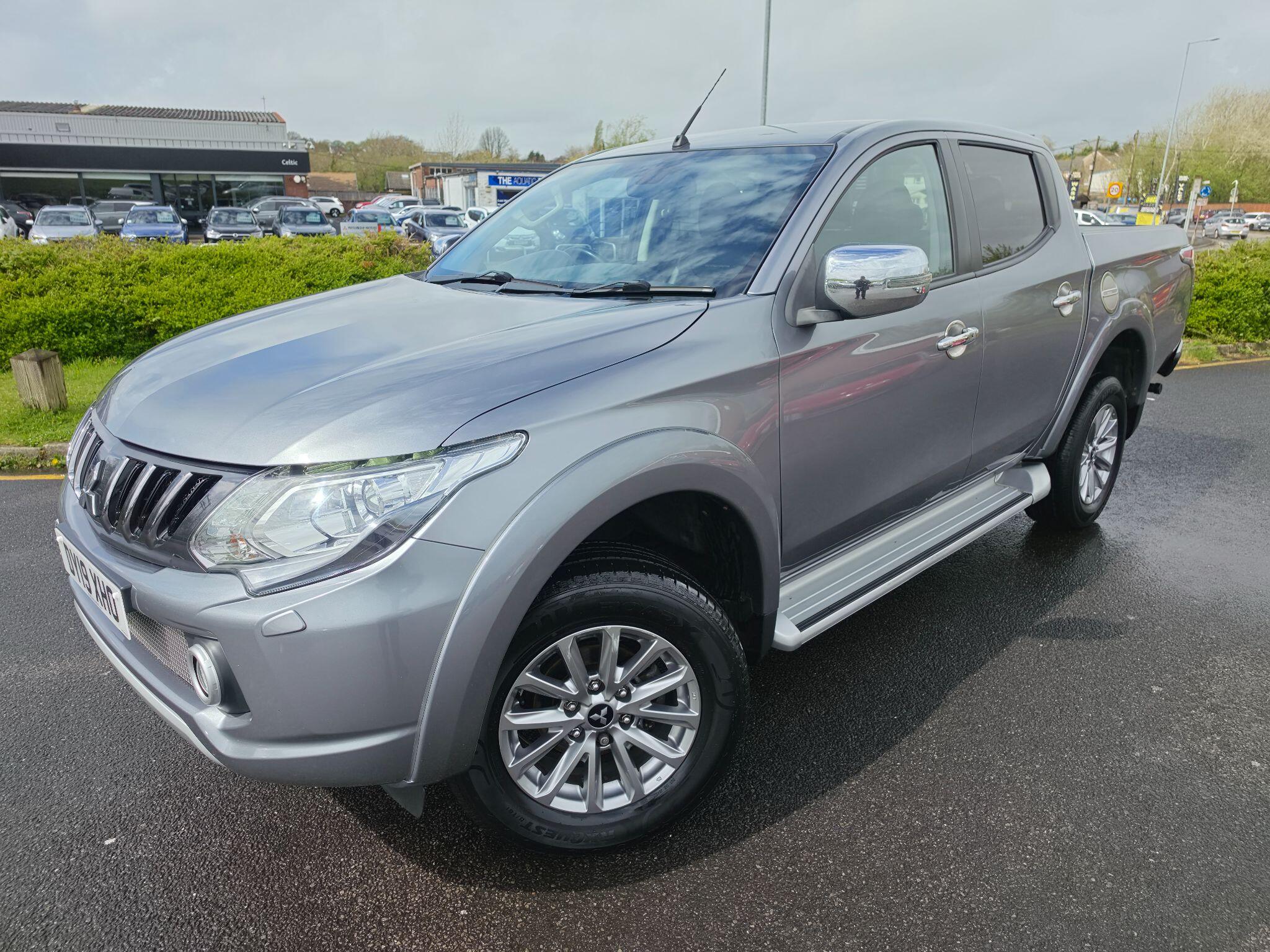 2019 Mitsubishi L200 2.4 DI-D DC Barbarian Auto 4WD Euro 6 4dr, exterior view 4