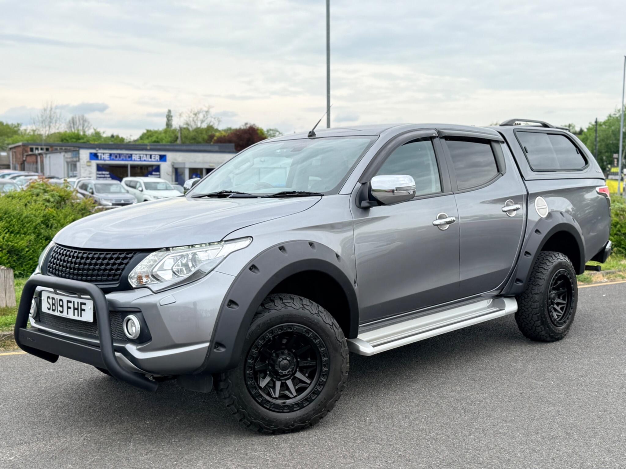 2019 Mitsubishi L200 2.4 DI-D DC Barbarian Auto 4WD Euro 6 4dr, exterior view 3