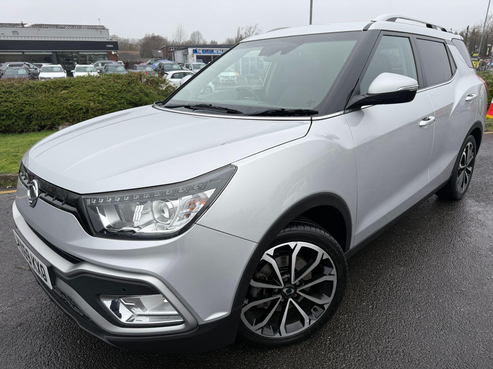 2019 SsangYong Tivoli XLV 1.6P Ultimate Euro 6 (s/s) 5dr, exterior view 3