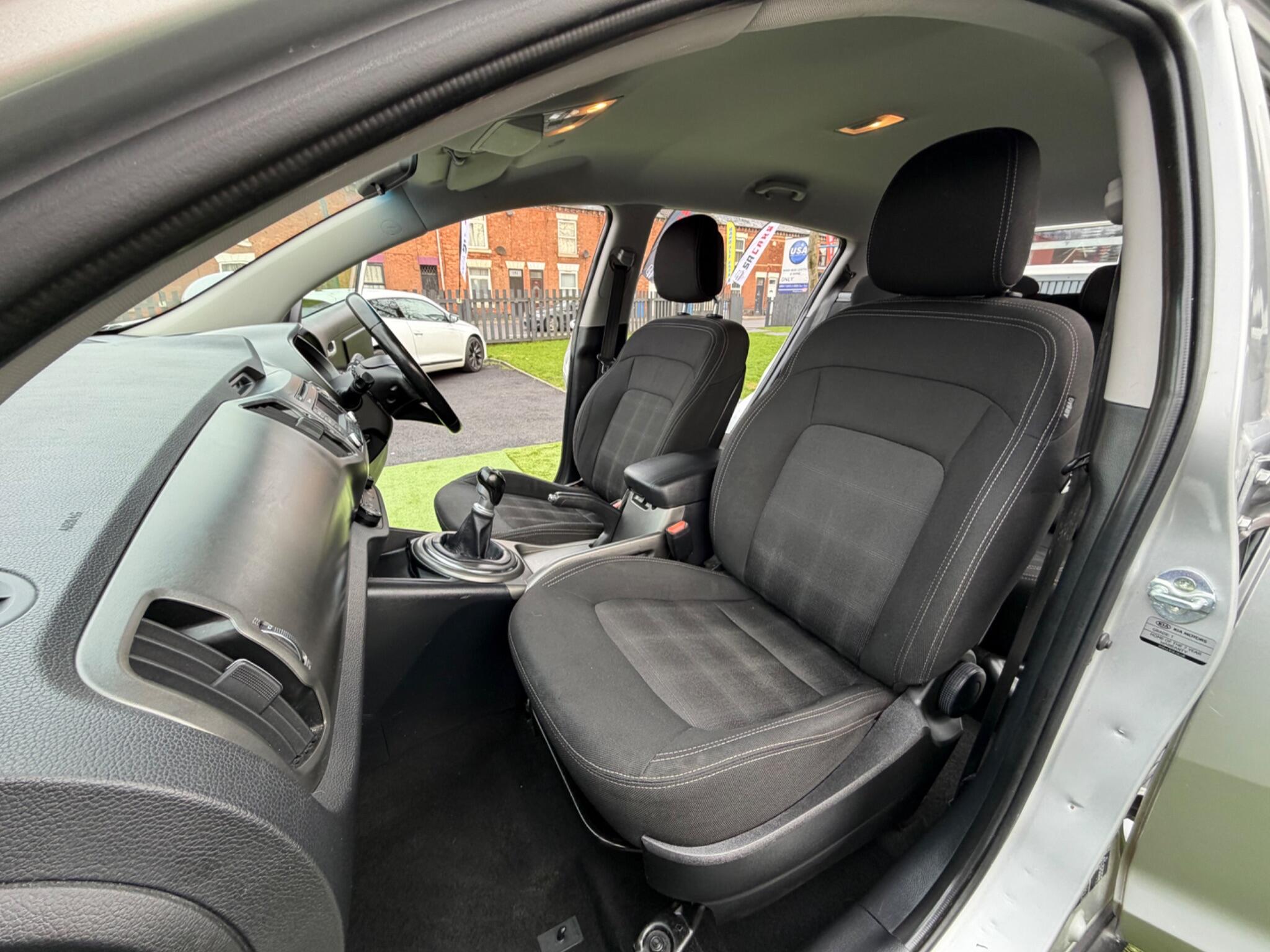 Kia Sportage 1.7 CRDi EcoDynamics 1 SUV 5dr Diesel Manual 2WD Euro 5 (s/s) (114 bhp) 5dr Manual 2014