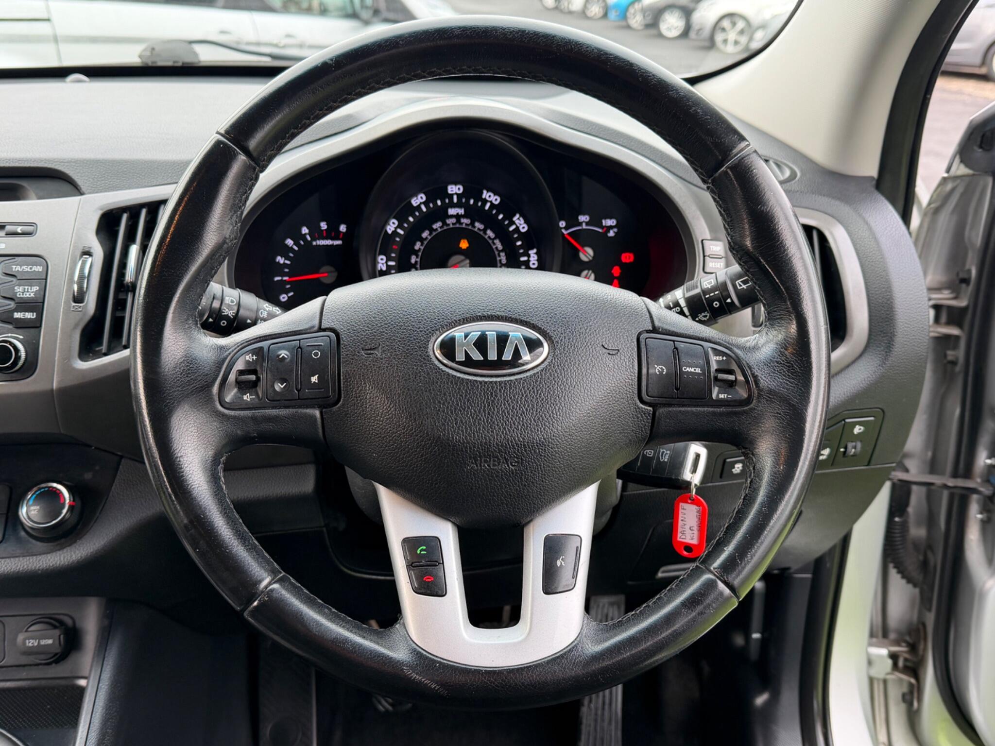Kia Sportage 1.7 CRDi EcoDynamics 1 SUV 5dr Diesel Manual 2WD Euro 5 (s/s) (114 bhp) 5dr Manual 2014