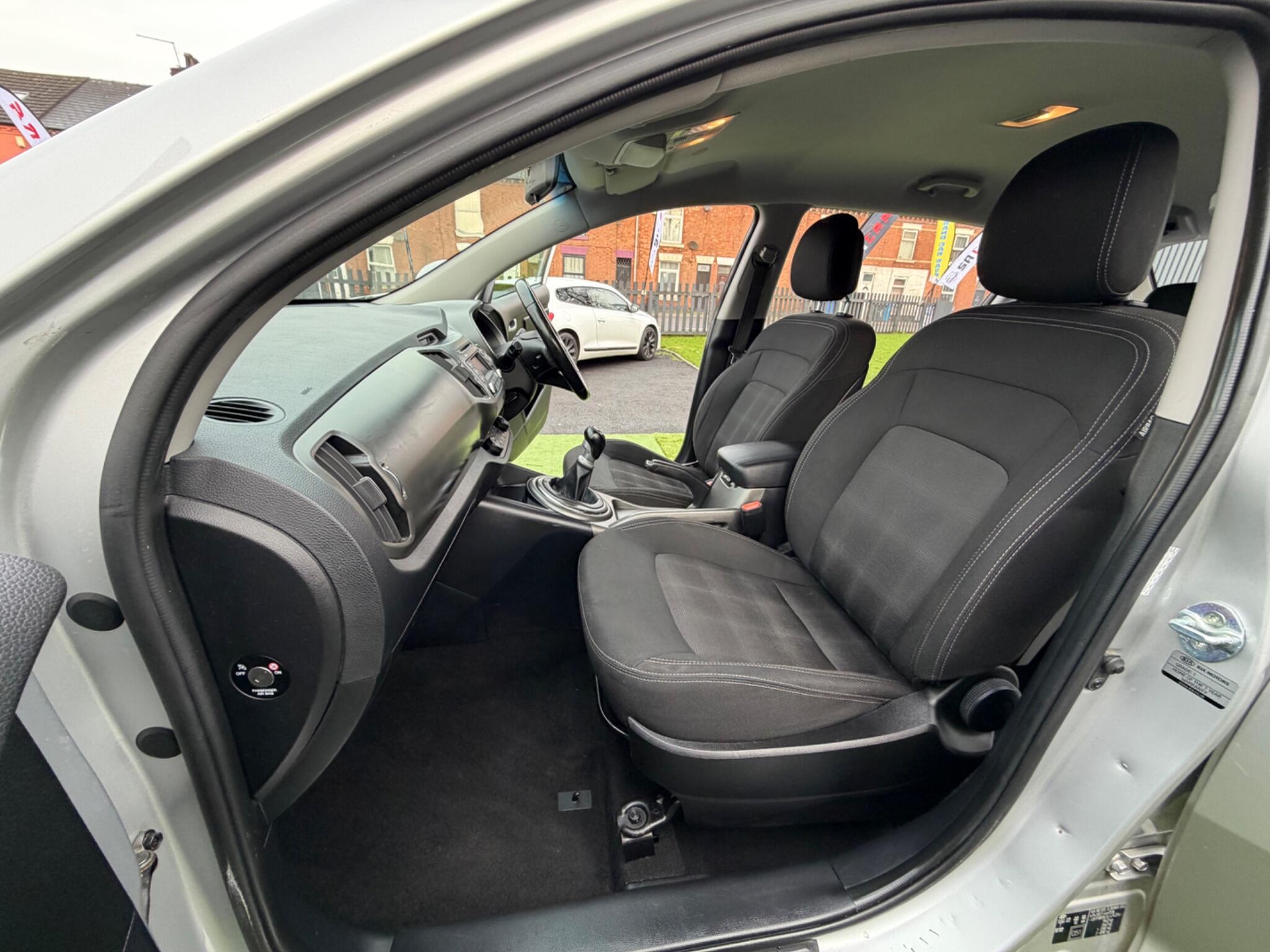 Kia Sportage 1.7 CRDi EcoDynamics 1 SUV 5dr Diesel Manual 2WD Euro 5 (s/s) (114 bhp) 5dr Manual 2014