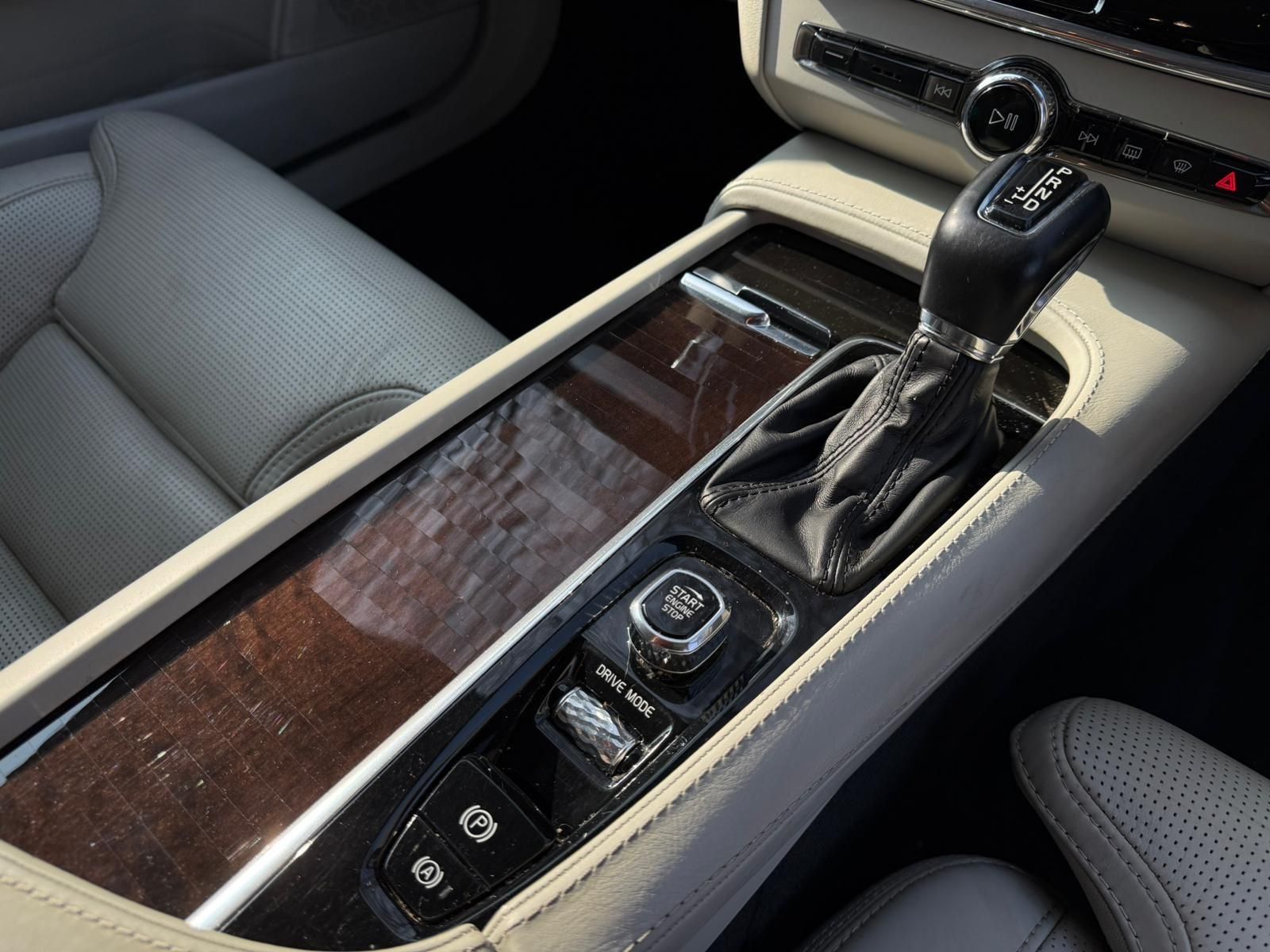 Volvo V90 2.0 D4 Inscription Plus Estate 5dr Diesel Auto Euro 6 (s/s) (190 ps) 5dr Automatic 2026