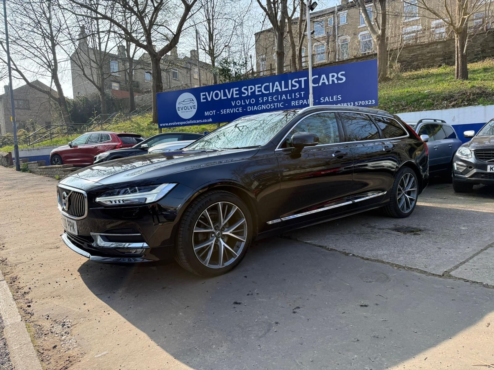 Volvo V90 2.0 D4 Inscription Plus Estate 5dr Diesel Auto Euro 6 (s/s) (190 ps) 5dr Automatic 2026