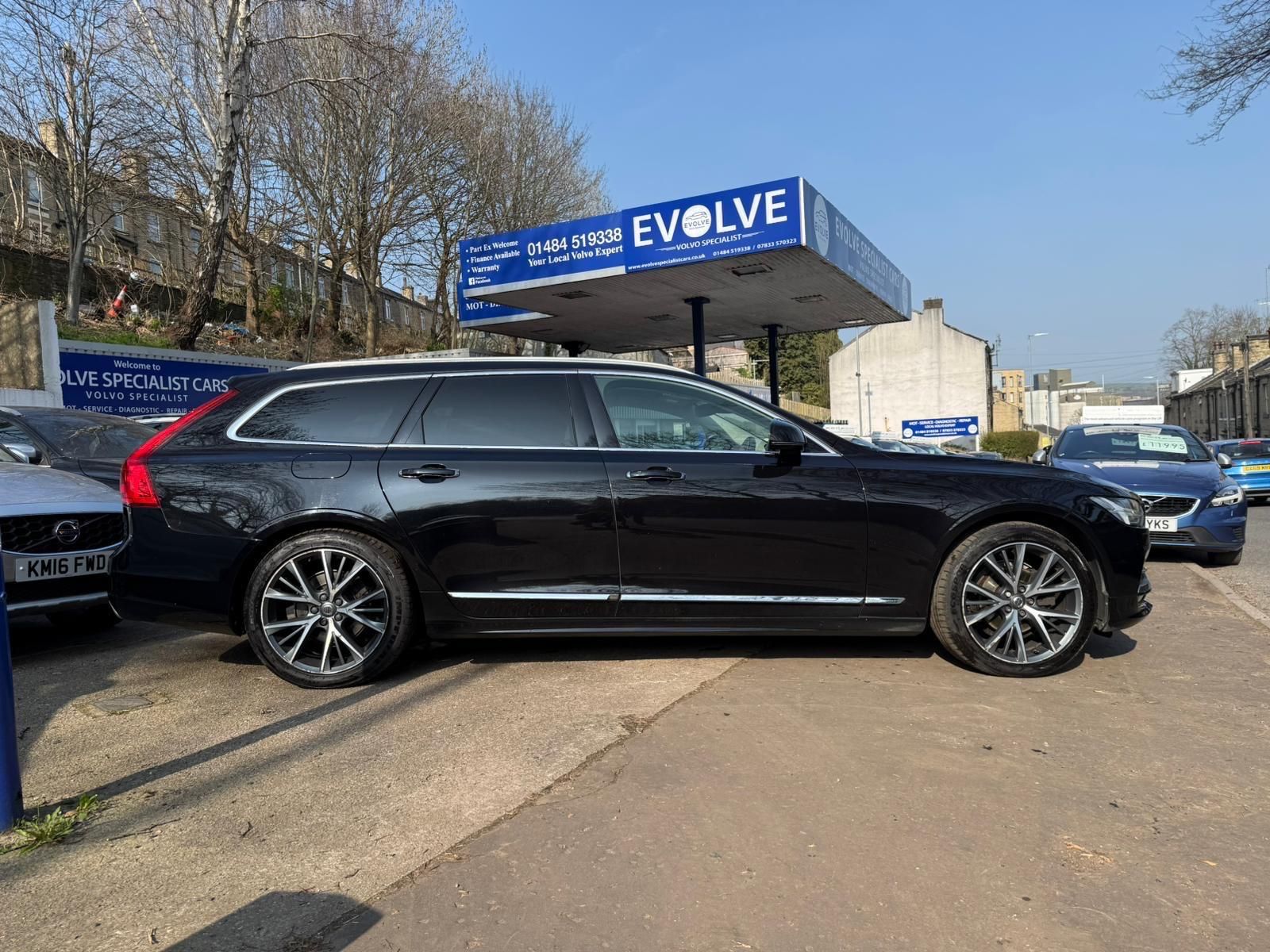 Volvo V90 2.0 D4 Inscription Plus Estate 5dr Diesel Auto Euro 6 (s/s) (190 ps) 5dr Automatic 2026
