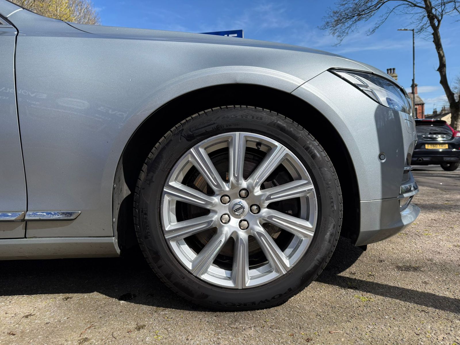 Volvo V90 2.0 D5 PowerPulse Inscription Estate 5dr Diesel Auto AWD Euro 6 (s/s) (235 ps) 5dr Automatic 2026