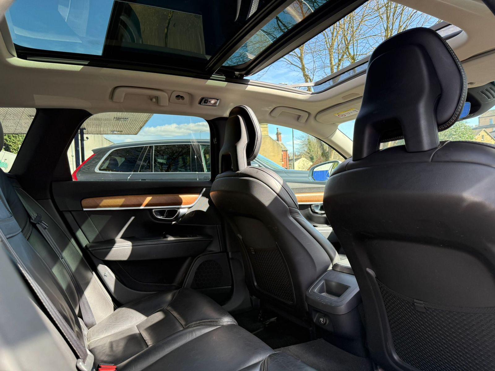 Volvo V90 2.0 D5 PowerPulse Inscription Estate 5dr Diesel Auto AWD Euro 6 (s/s) (235 ps) 5dr Automatic 2026