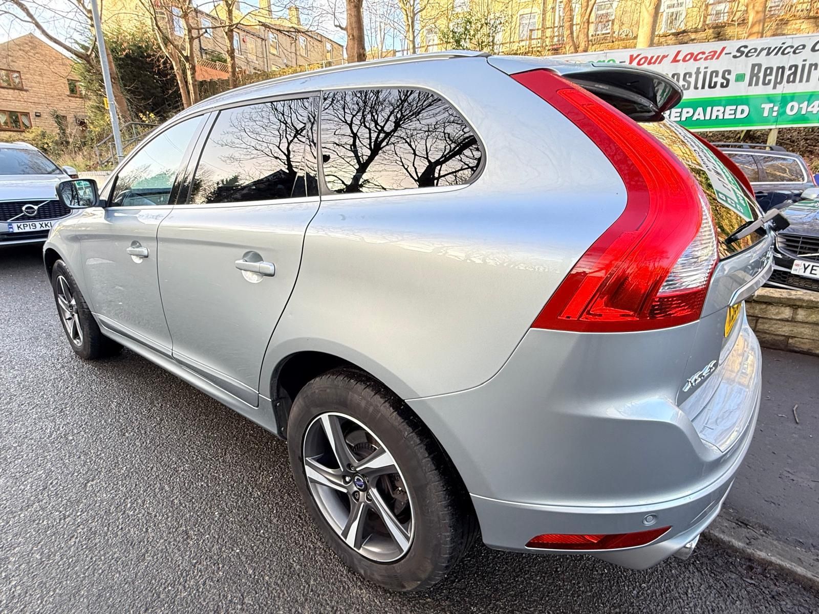 Volvo XC60 2.4 D5 R-Design Lux Nav SUV 5dr Diesel Auto AWD Euro 6 (s/s) (220 ps) 5dr Automatic 2026