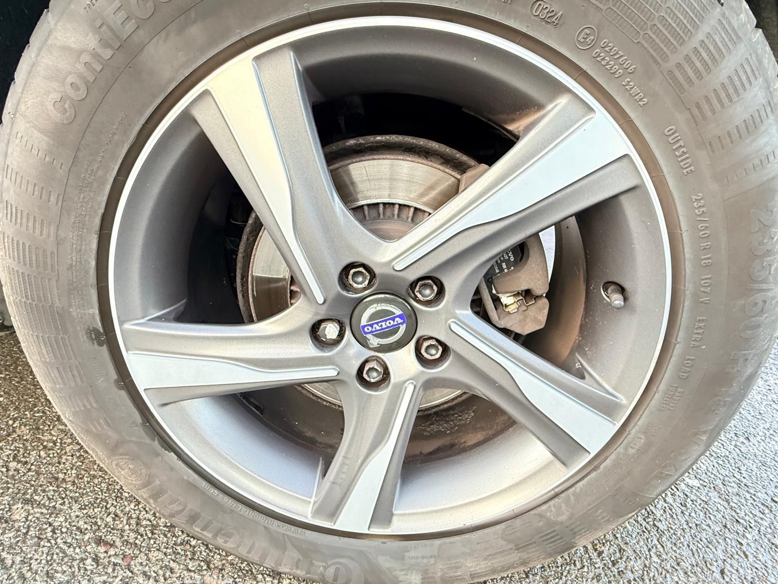 Volvo XC60 2.4 D5 R-Design Lux Nav SUV 5dr Diesel Auto AWD Euro 6 (s/s) (220 ps) 5dr Automatic 2026