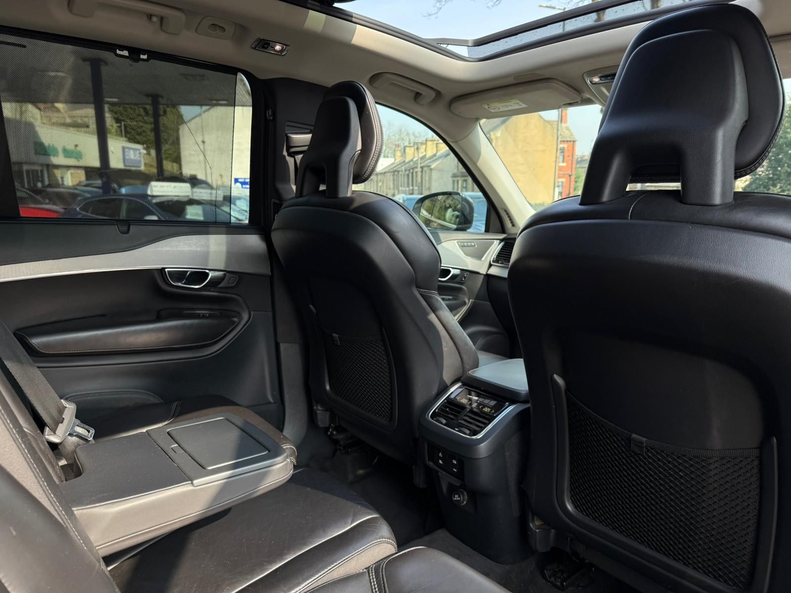 Volvo XC90 2.0 D5 PowerPulse Inscription SUV 5dr Diesel Auto 4WD Euro 6 (s/s) (235 ps) 5dr Automatic 2026