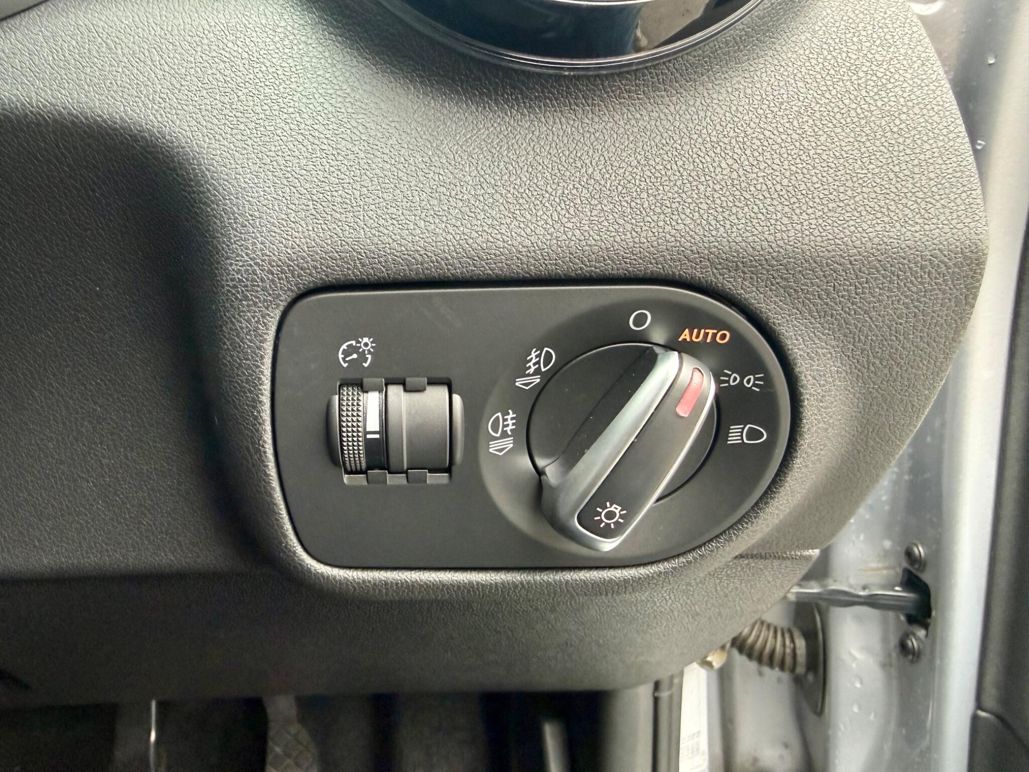 Audi A1 1.2 TFSI S line Style Edition Sportback Euro 5 (s/s) 5dr 5dr Manual 2015