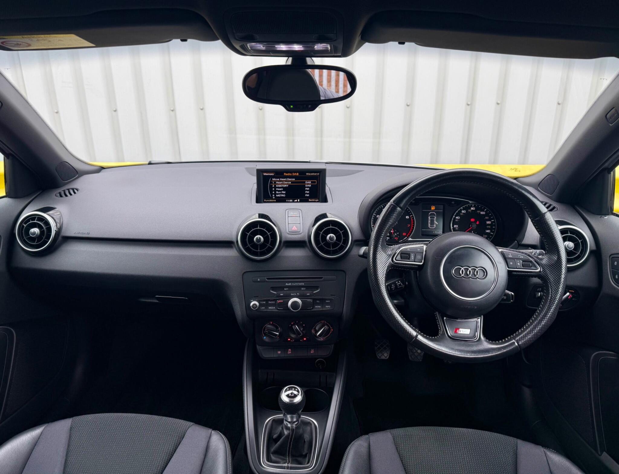 Audi A1 1.2 TFSI S line Style Edition Sportback Euro 5 (s/s) 5dr 5dr Manual 2015