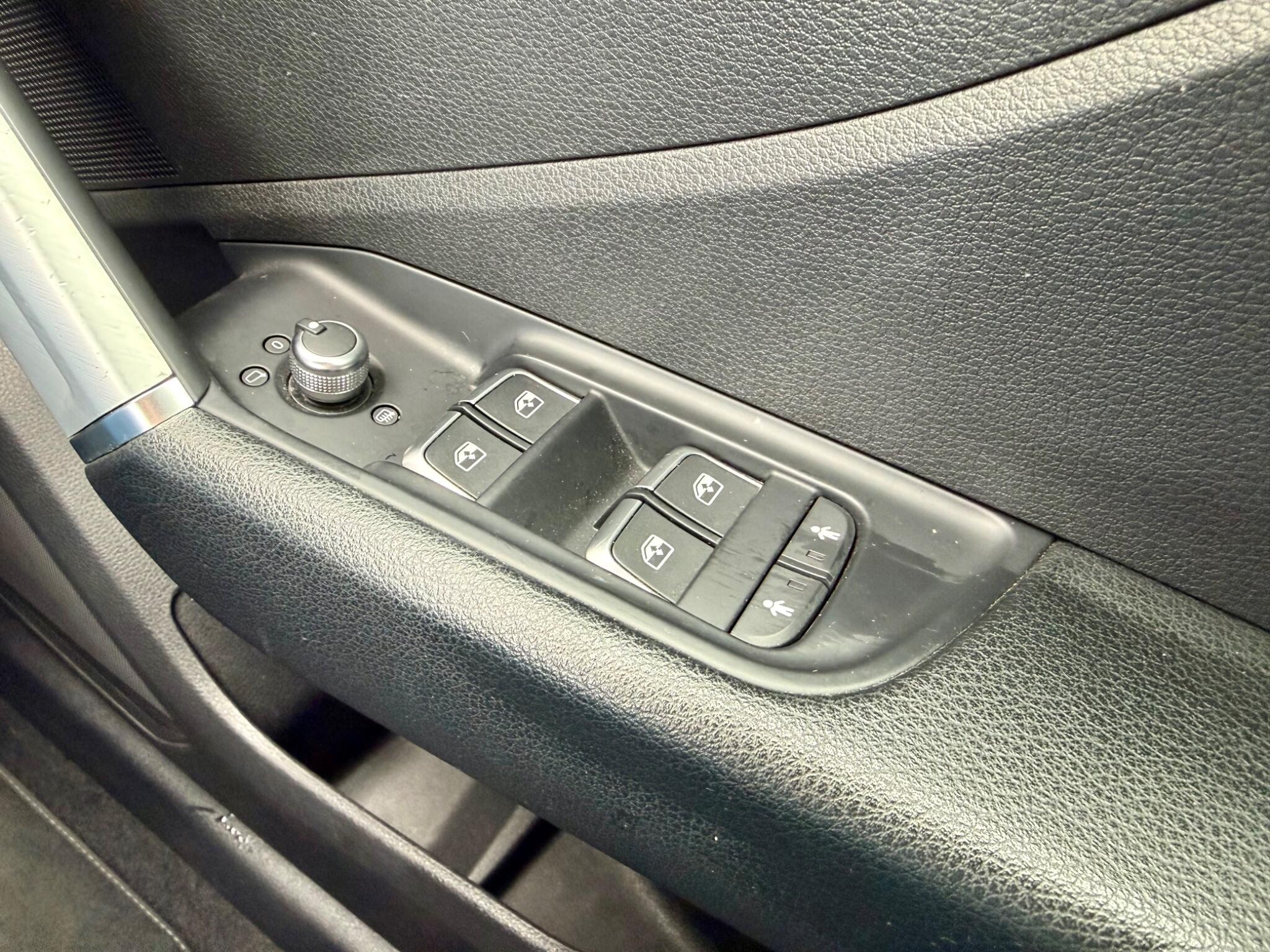 Audi Q2 1.4 TFSI CoD S line Euro 6 (s/s) 5dr 5dr Manual 2018