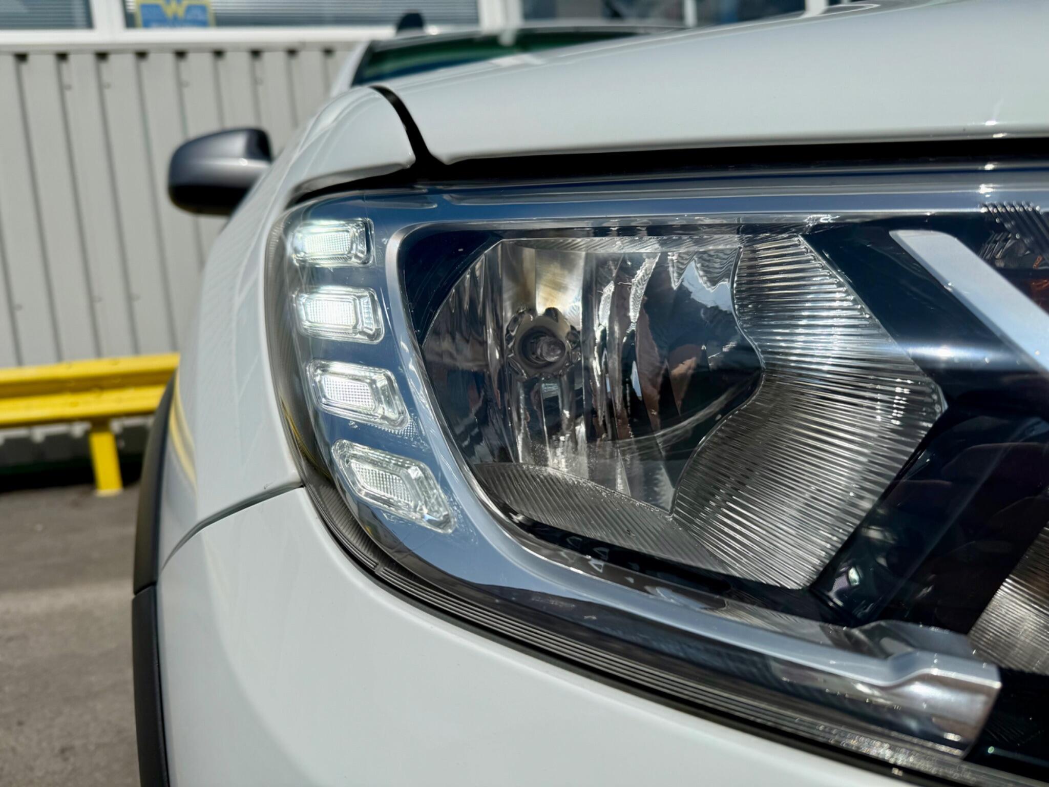 Dacia Sandero Stepway 0.9 TCe Laureate Euro 6 (s/s) 5dr 5dr Manual 2017