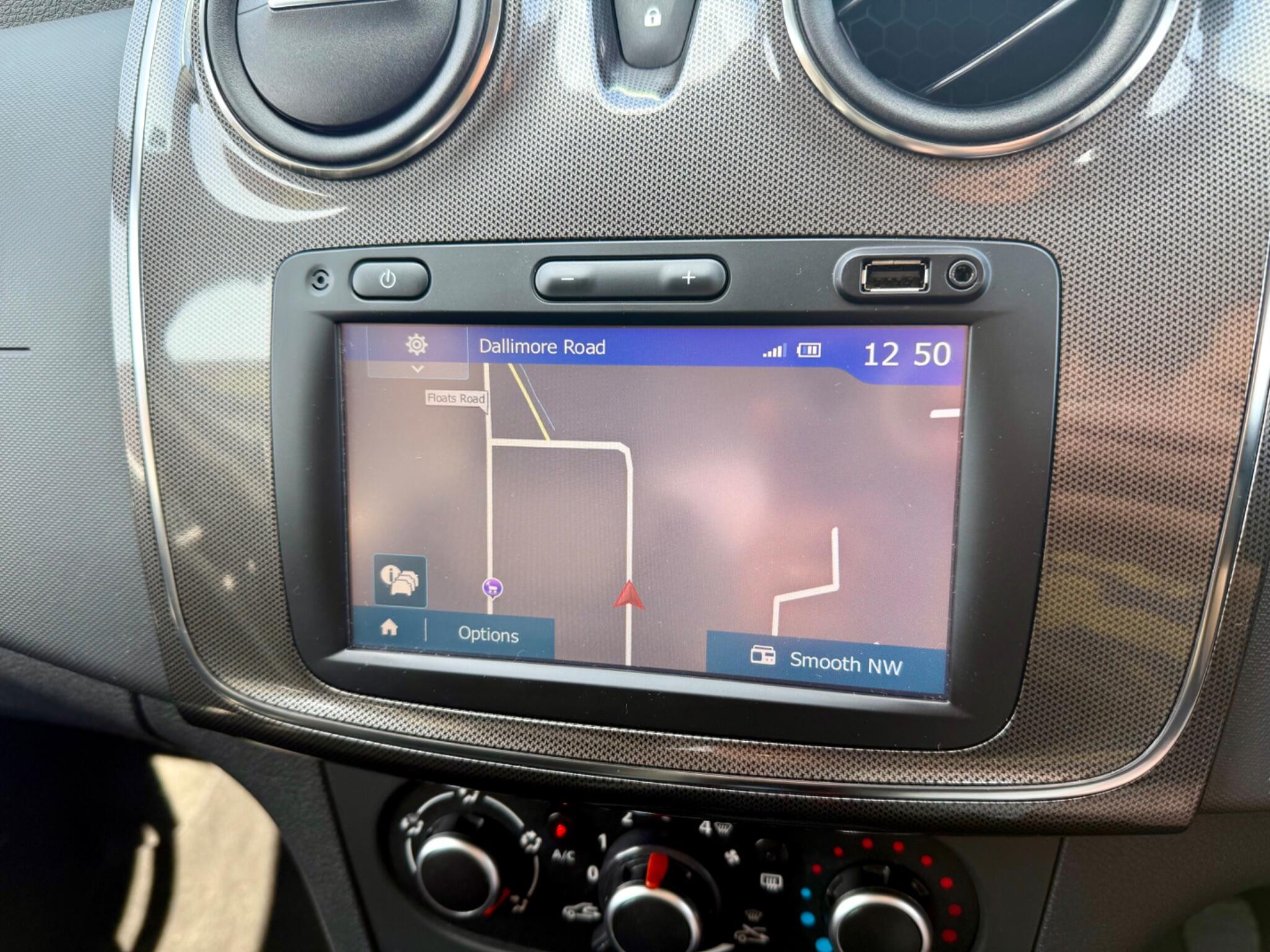 Dacia Sandero Stepway 0.9 TCe Laureate Euro 6 (s/s) 5dr 5dr Manual 2017