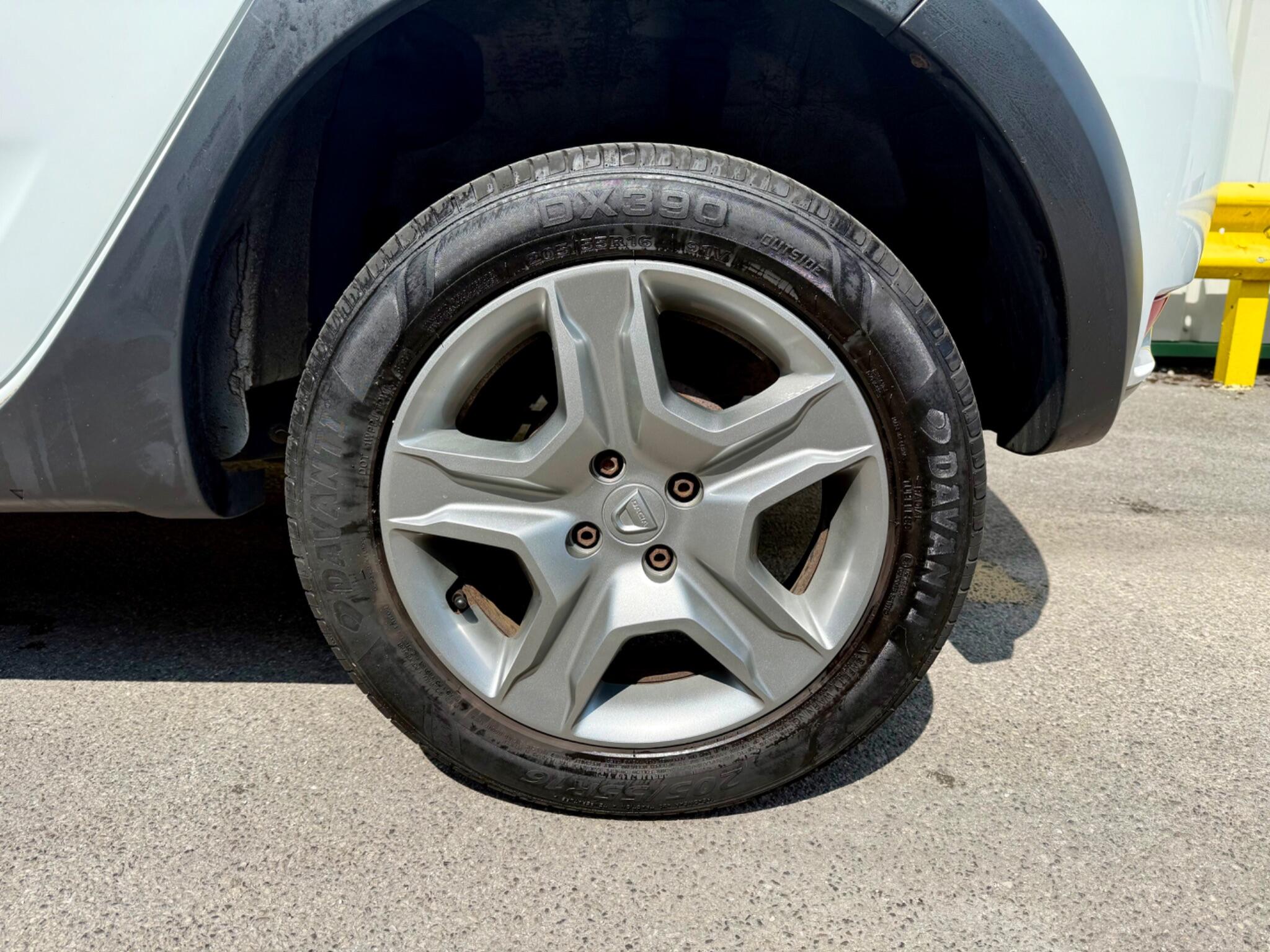 Dacia Sandero Stepway 0.9 TCe Laureate Euro 6 (s/s) 5dr 5dr Manual 2017