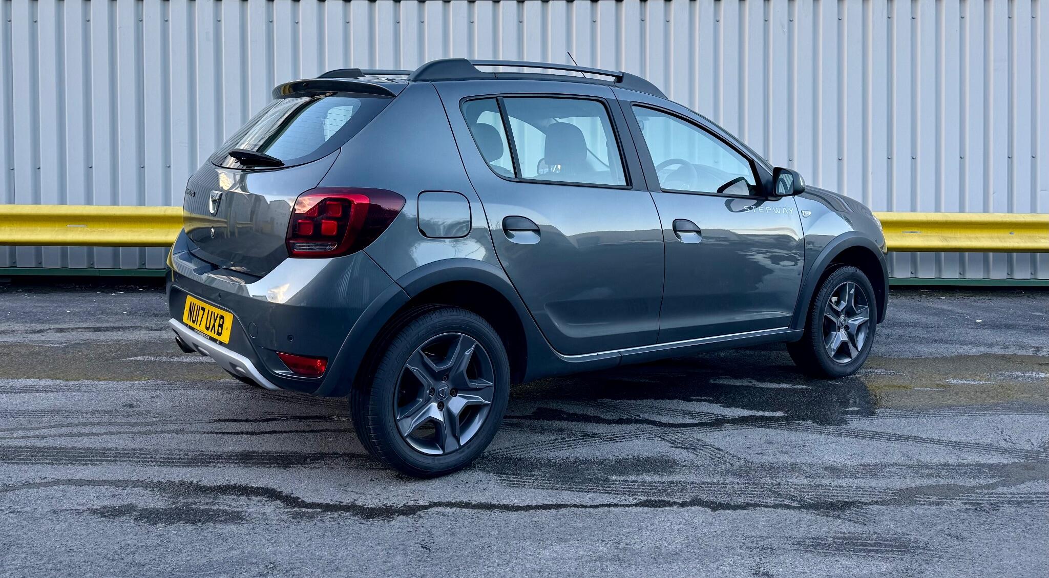 Dacia Sandero Stepway 0.9 TCe SE Summit Euro 6 (s/s) 5dr 5dr Manual 2017