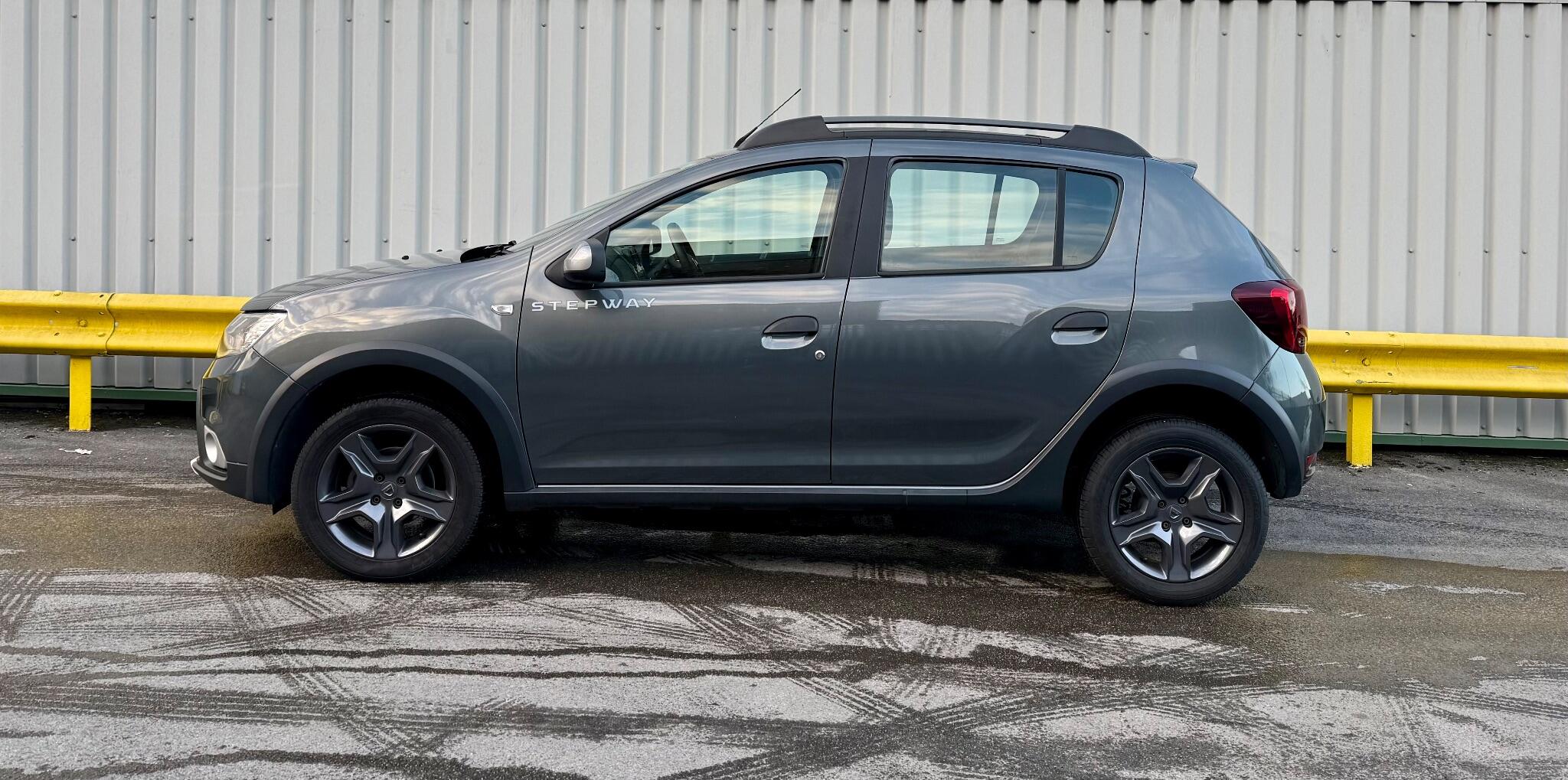 Dacia Sandero Stepway 0.9 TCe SE Summit Euro 6 (s/s) 5dr 5dr Manual 2017