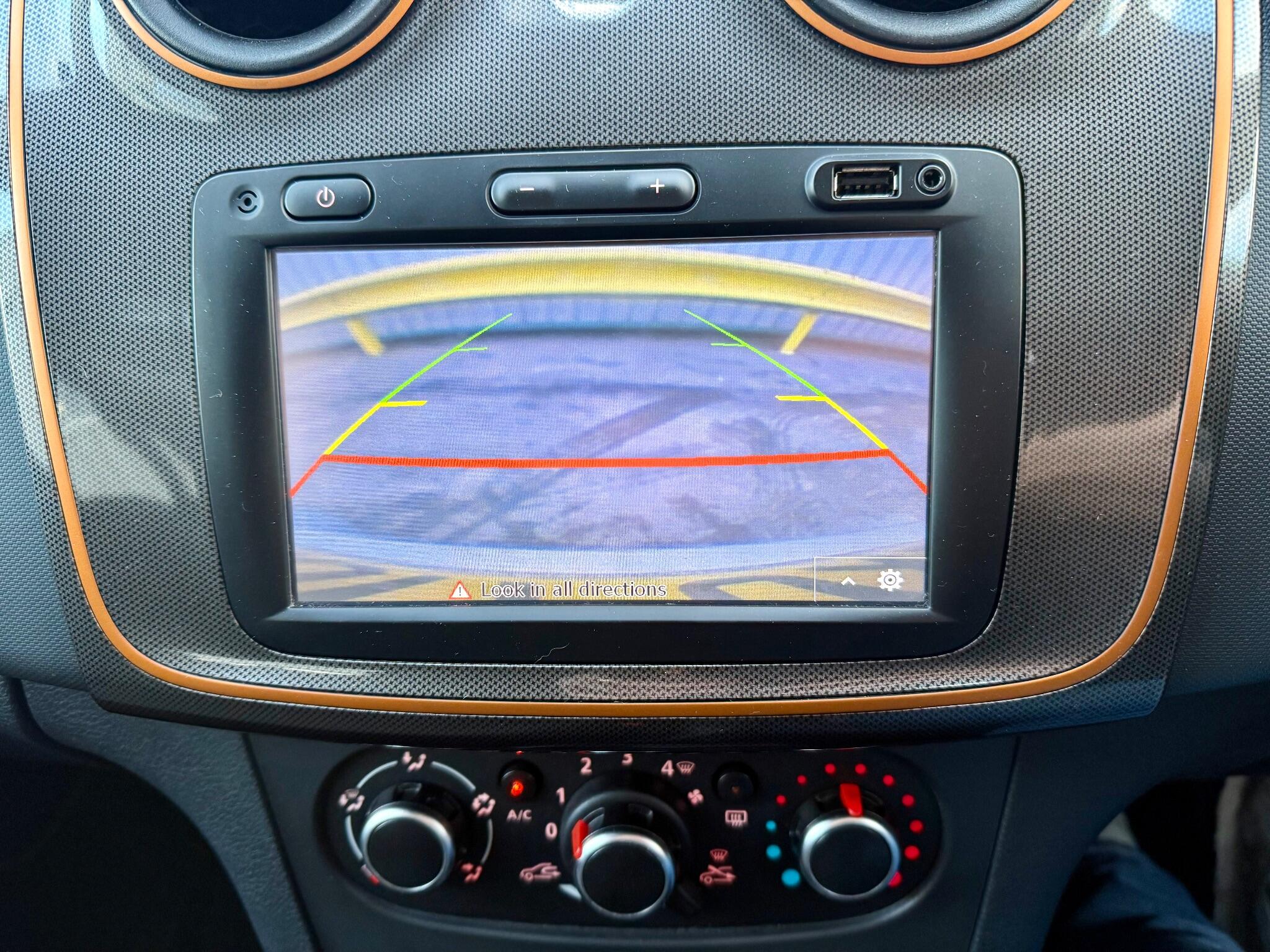 Dacia Sandero Stepway 0.9 TCe SE Summit Euro 6 (s/s) 5dr 5dr Manual 2017