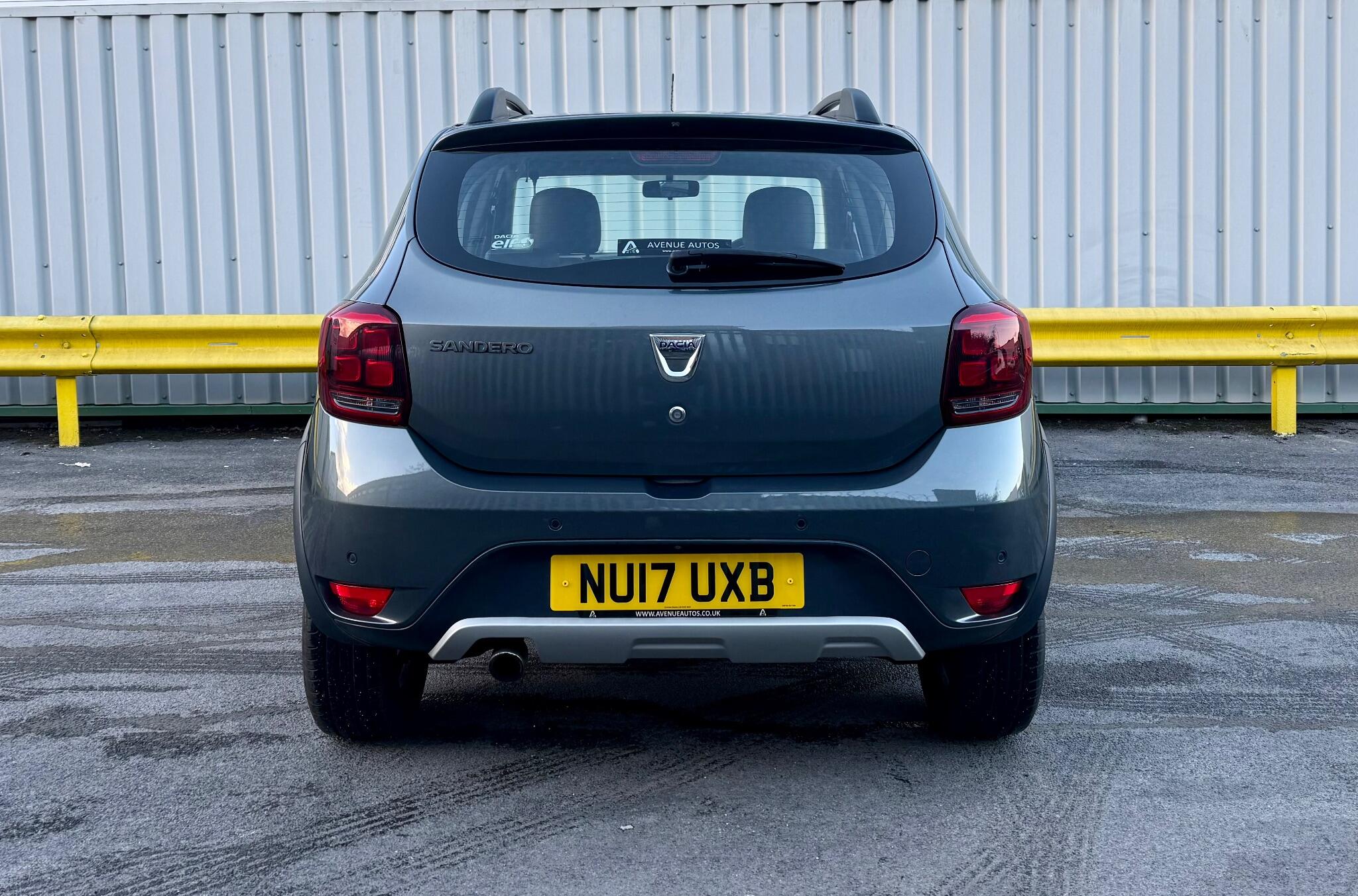 Dacia Sandero Stepway 0.9 TCe SE Summit Euro 6 (s/s) 5dr 5dr Manual 2017