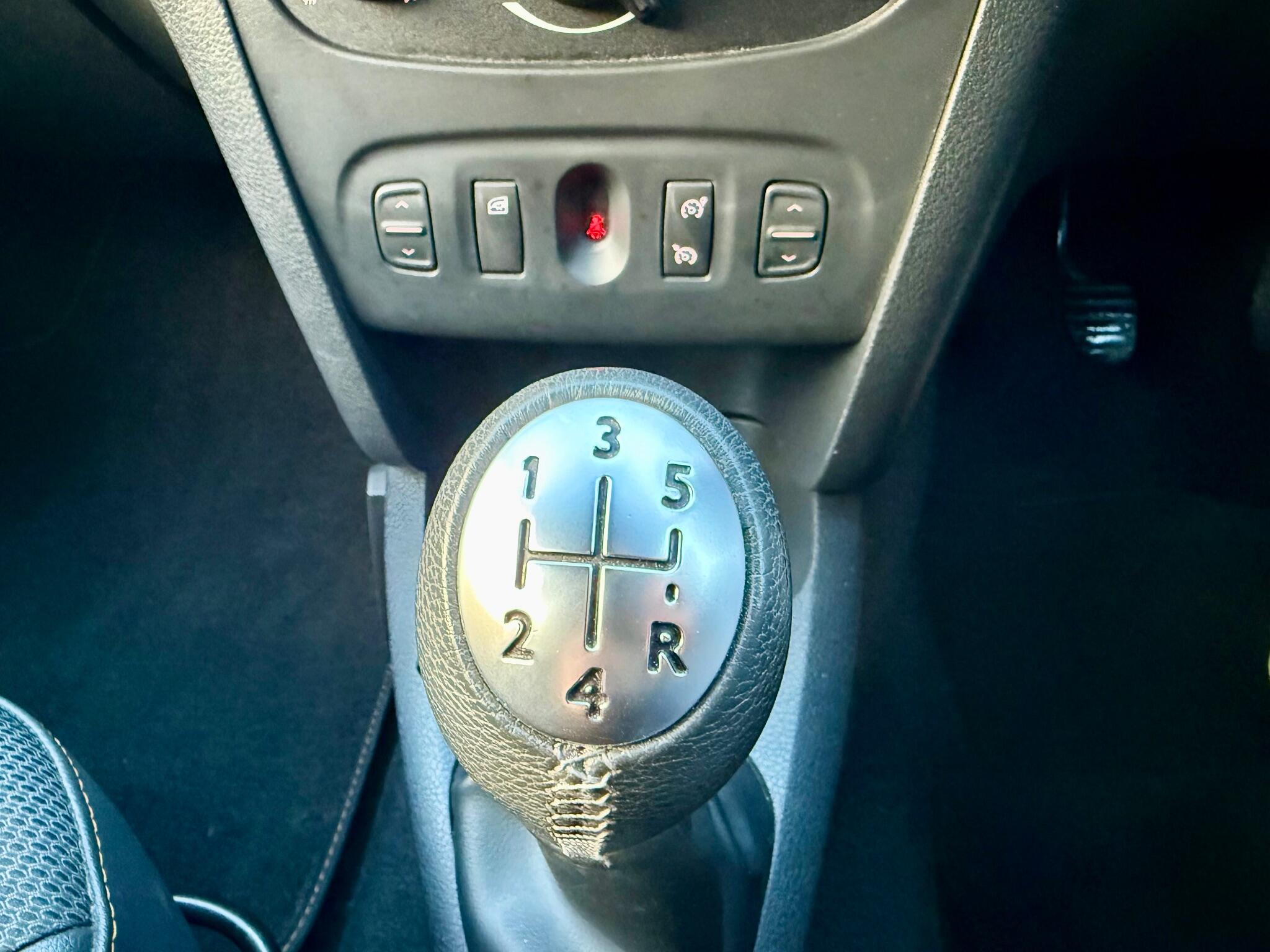 Dacia Sandero Stepway 0.9 TCe SE Summit Euro 6 (s/s) 5dr 5dr Manual 2017