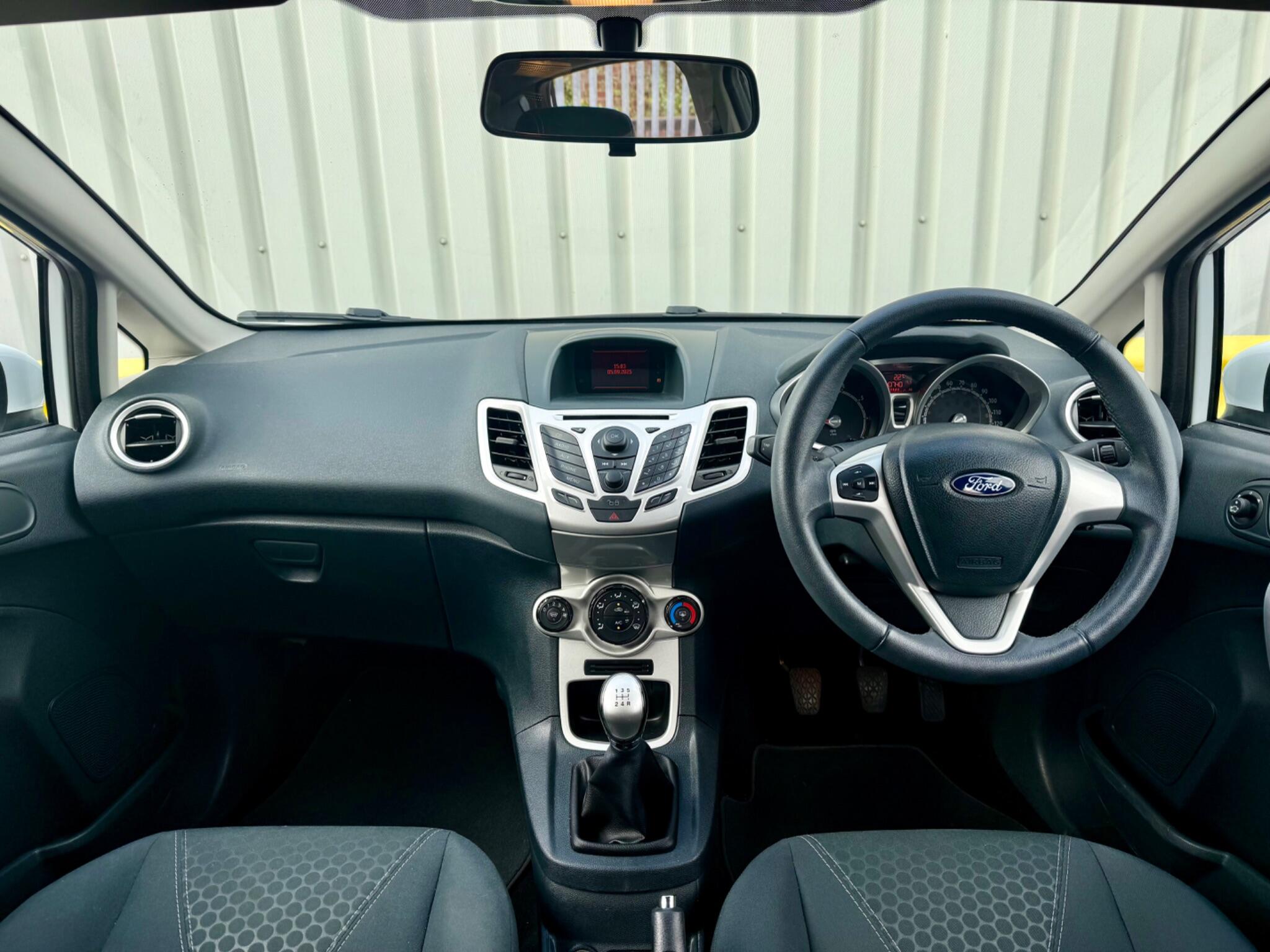 Ford Fiesta 1.25 Zetec 5dr 5dr Manual 2012