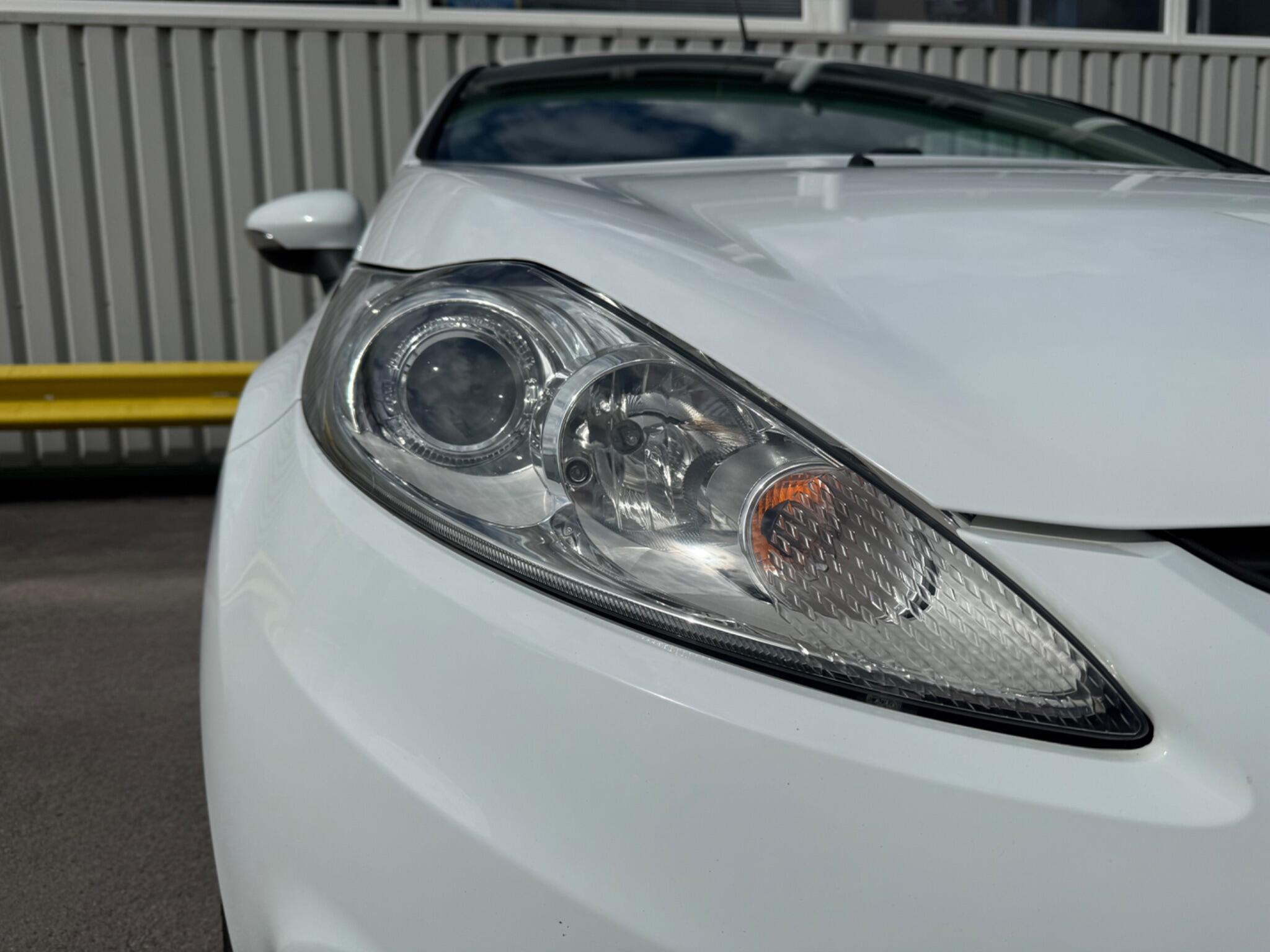 Ford Fiesta 1.25 Zetec 5dr 5dr Manual 2012