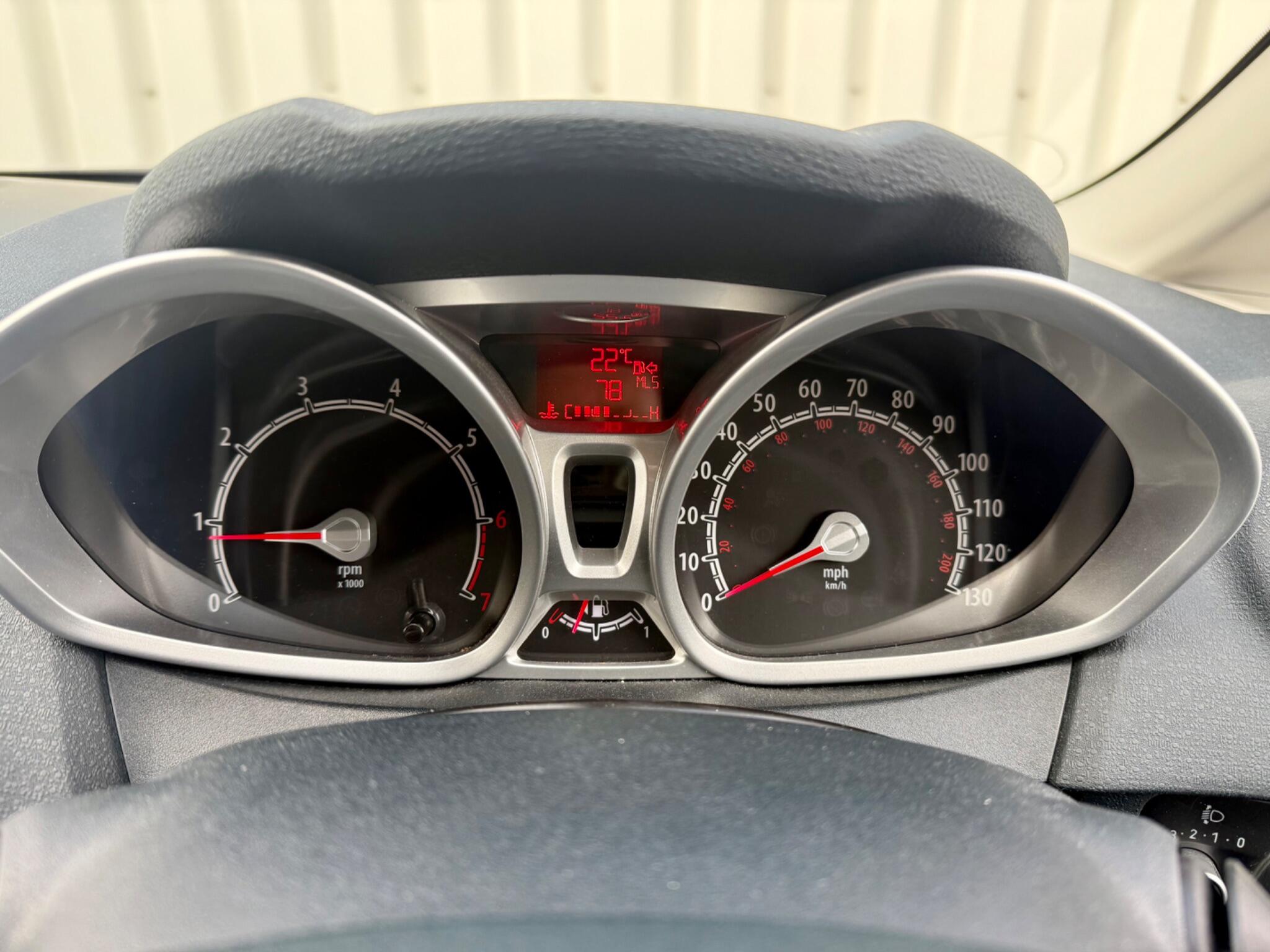 Ford Fiesta 1.25 Zetec 5dr 5dr Manual 2012