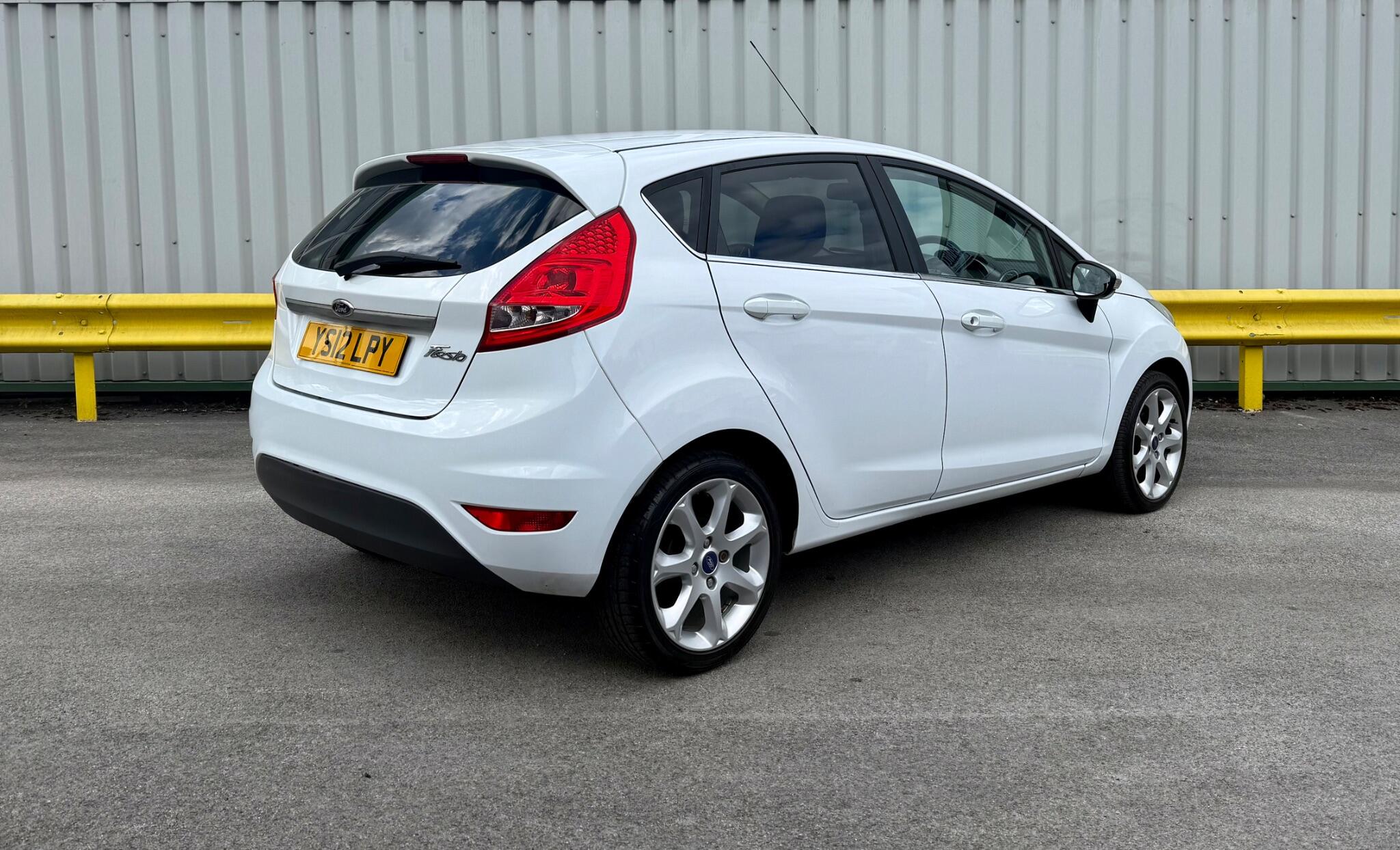 Ford Fiesta 1.25 Zetec 5dr 5dr Manual 2012