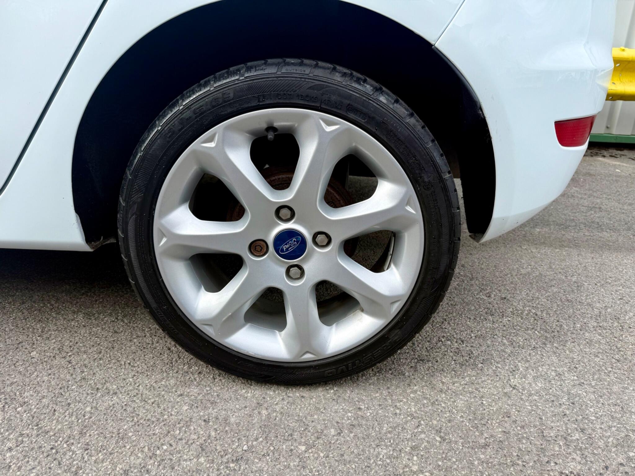 Ford Fiesta 1.25 Zetec 5dr 5dr Manual 2012