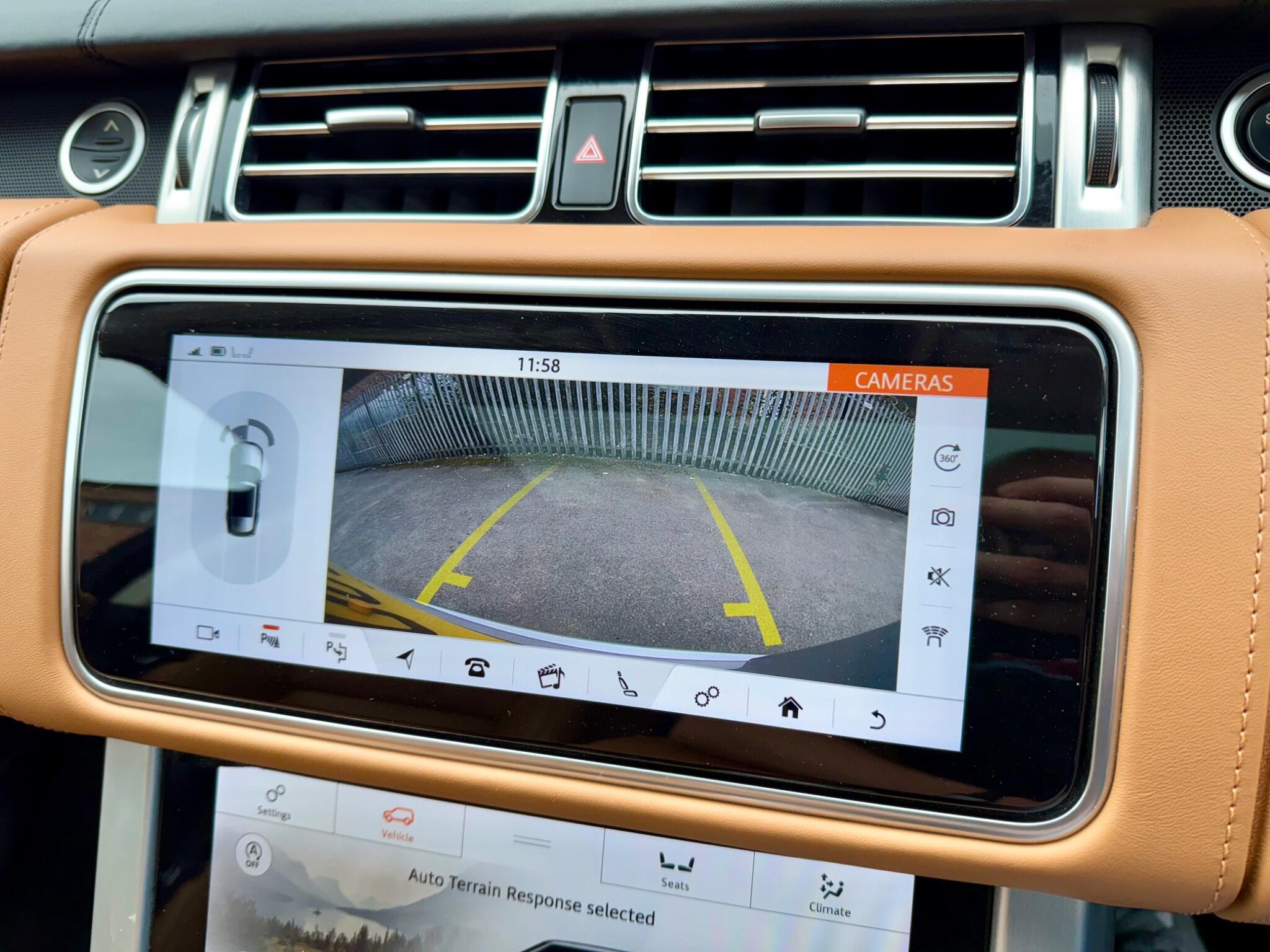 Land Rover Range Rover 2.0 P400e 13.1kWh Autobiography Auto 4WD Euro 6 (s/s) 5dr 5dr Automatic 2020