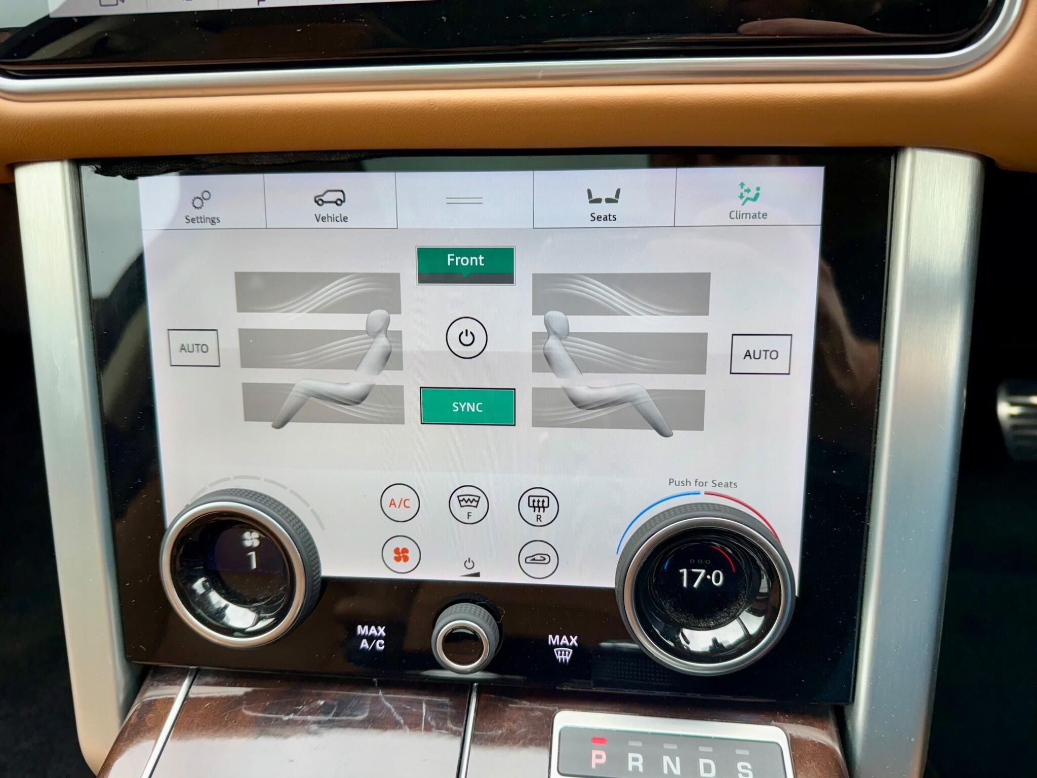 Land Rover Range Rover 2.0 P400e 13.1kWh Autobiography Auto 4WD Euro 6 (s/s) 5dr 5dr Automatic 2020