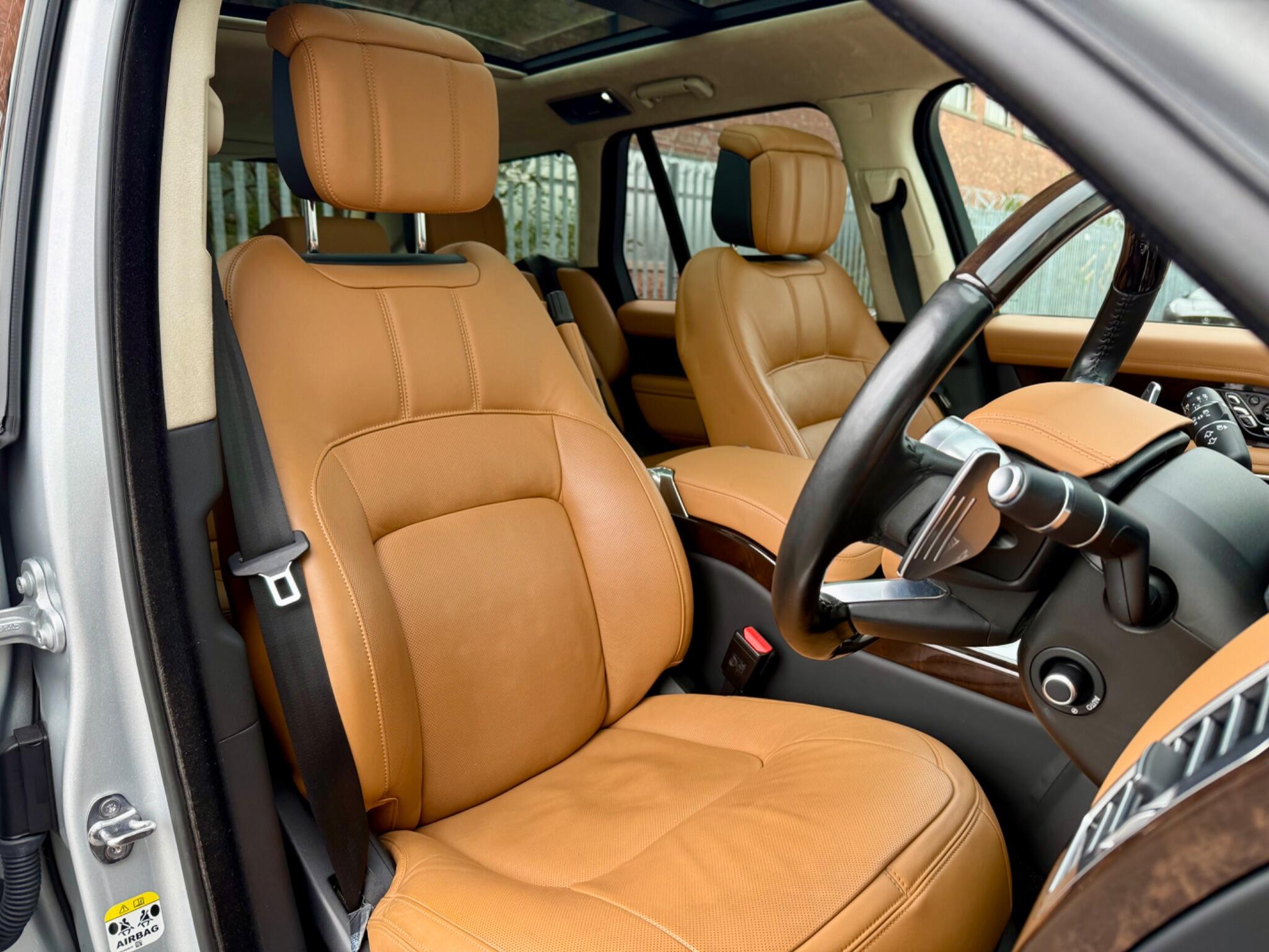 Land Rover Range Rover 2.0 P400e 13.1kWh Autobiography Auto 4WD Euro 6 (s/s) 5dr 5dr Automatic 2020