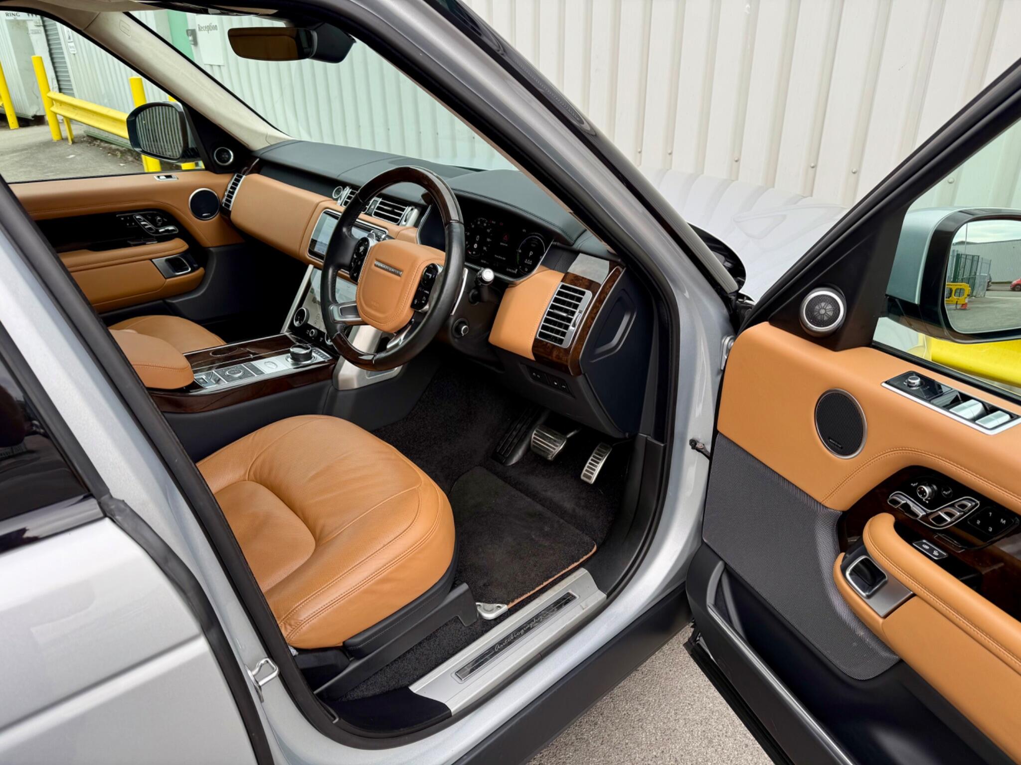 Land Rover Range Rover 2.0 P400e 13.1kWh Autobiography Auto 4WD Euro 6 (s/s) 5dr 5dr Automatic 2020