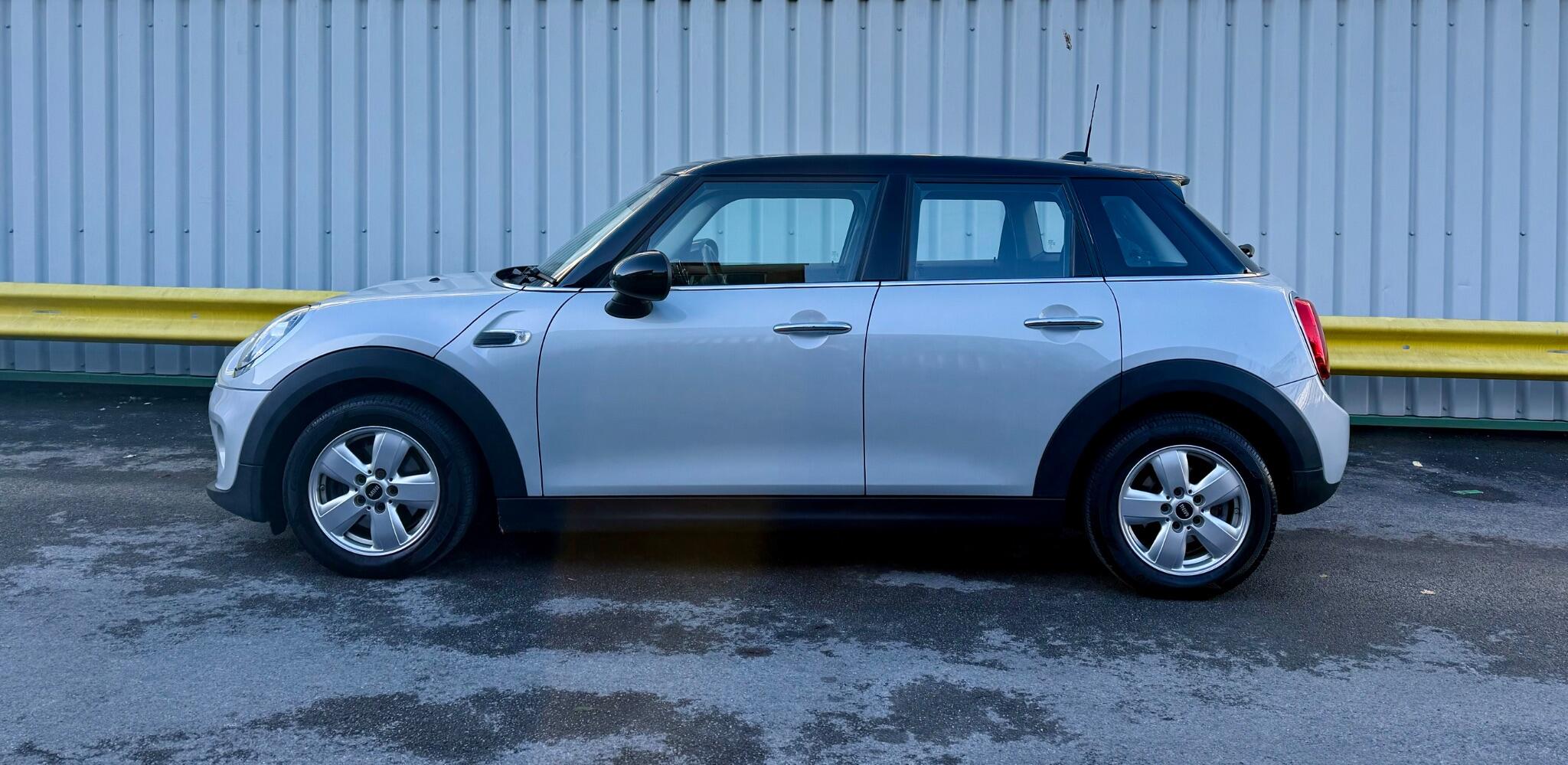 MINI Hatch 1.5 Cooper Euro 6 (s/s) 5dr 5dr Manual 2018