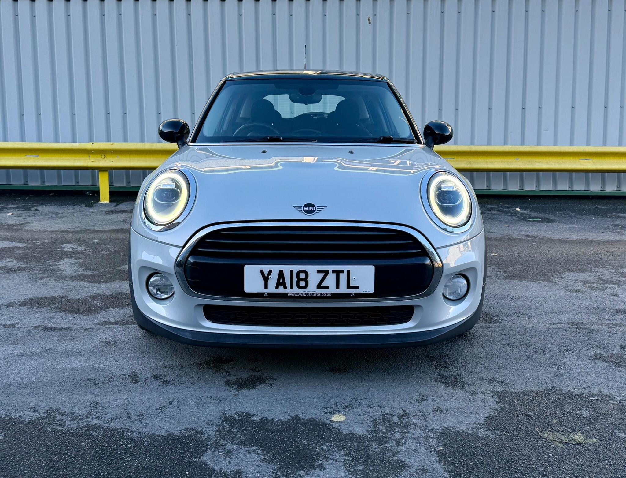 MINI Hatch 1.5 Cooper Euro 6 (s/s) 5dr 5dr Manual 2018