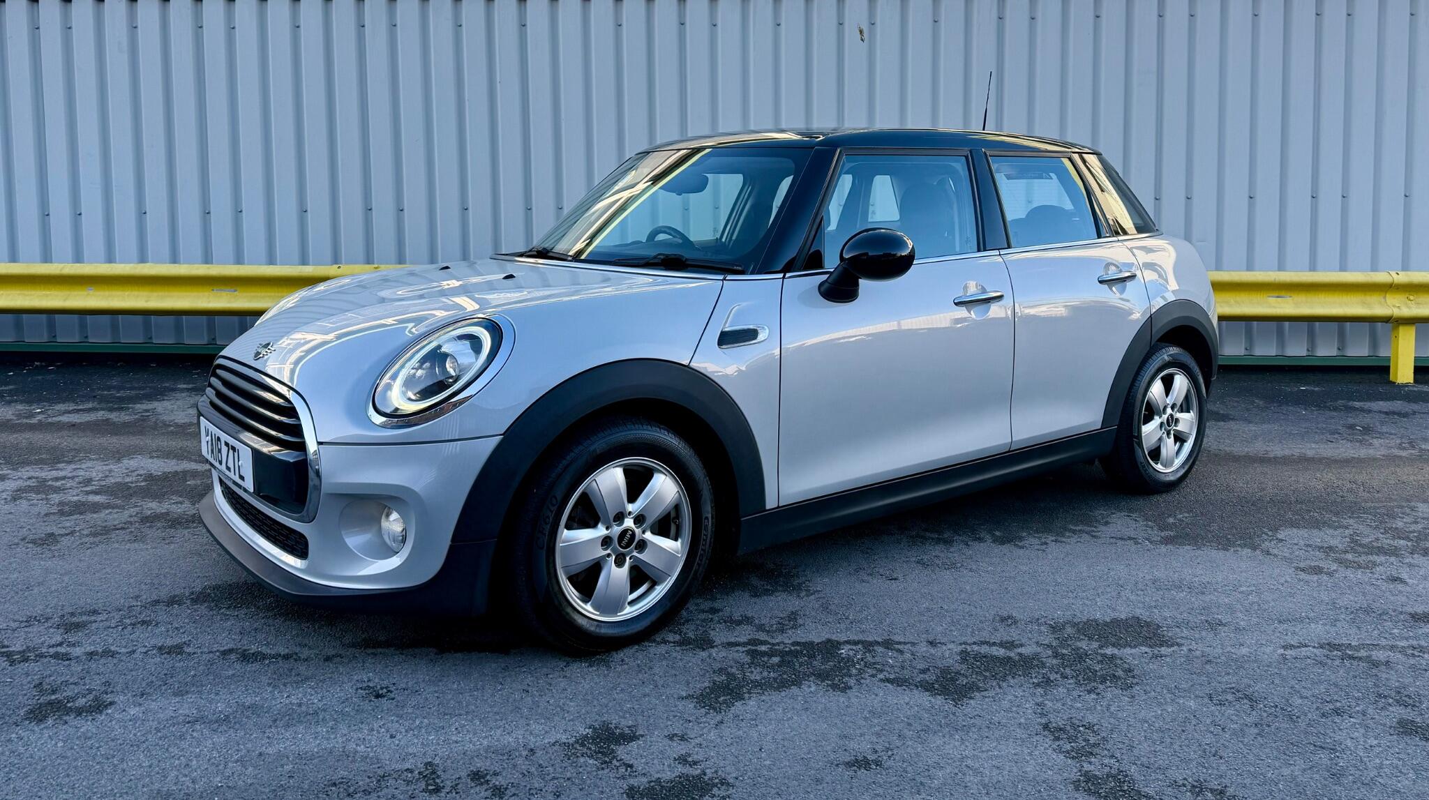 MINI Hatch 1.5 Cooper Euro 6 (s/s) 5dr 5dr Manual 2018