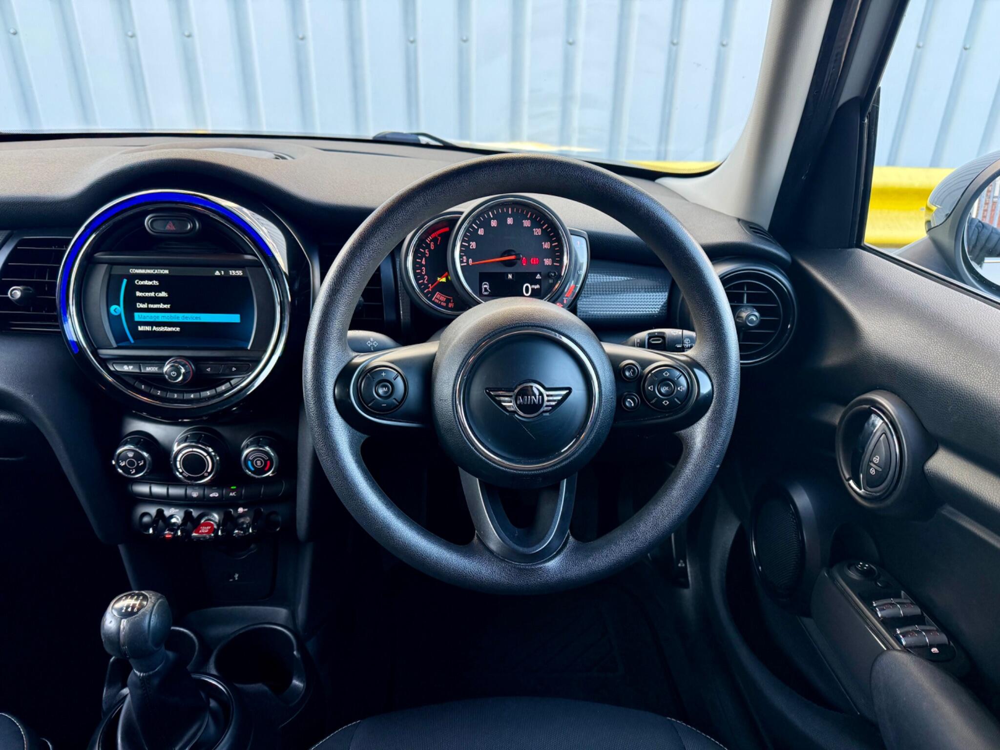 MINI Hatch 1.5 Cooper Euro 6 (s/s) 5dr 5dr Manual 2018