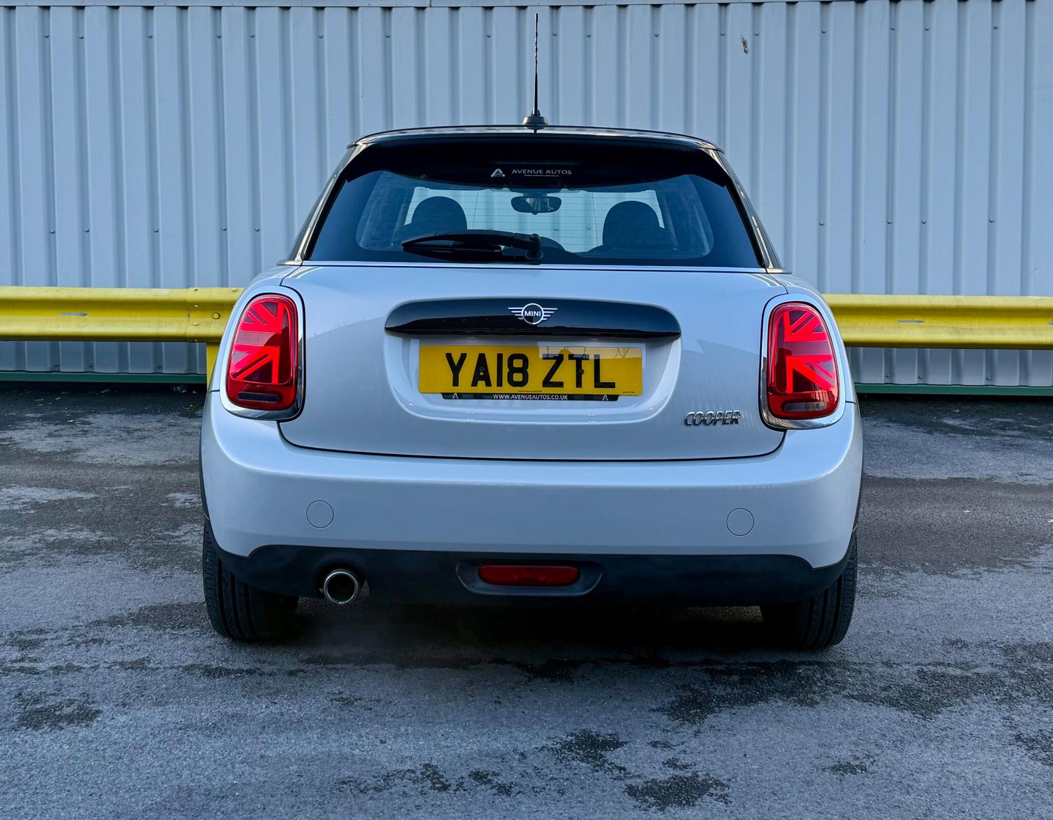 MINI Hatch 1.5 Cooper Euro 6 (s/s) 5dr 5dr Manual 2018