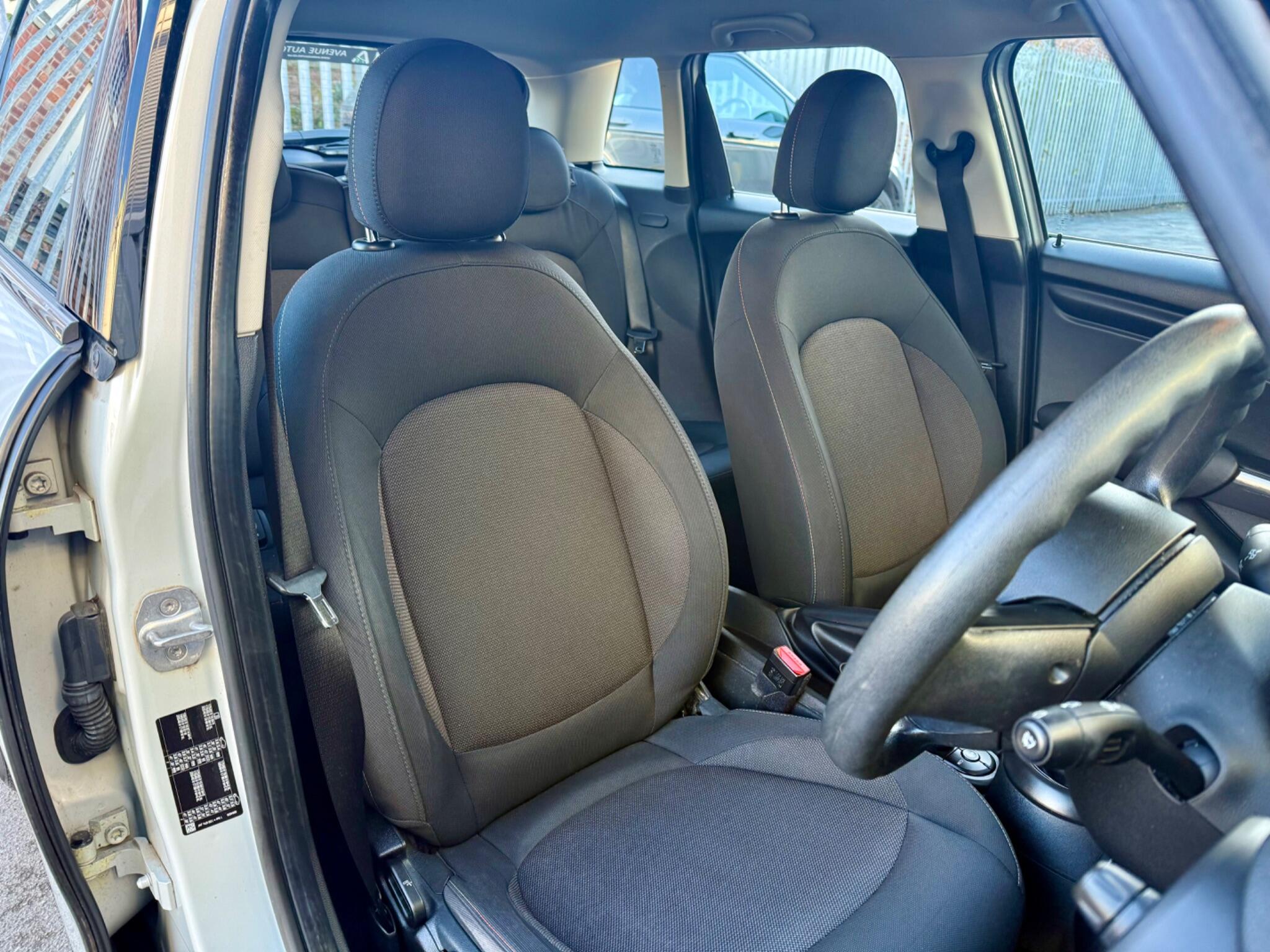 MINI Hatch 1.5 Cooper Euro 6 (s/s) 5dr 5dr Manual 2018