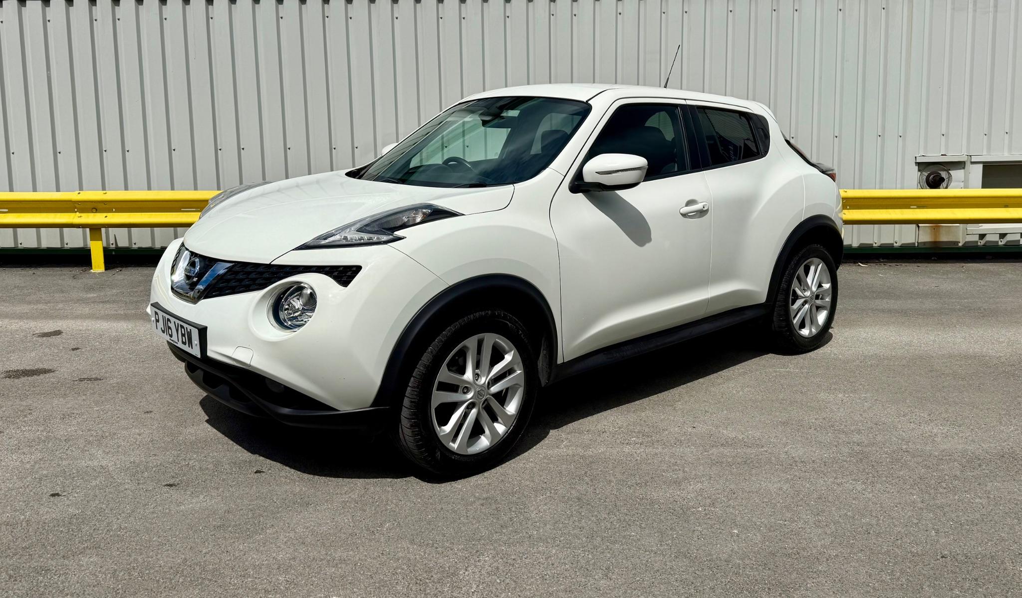 Nissan Juke 1.2 DIG-T N-Connecta Euro 6 (s/s) 5dr 5dr Manual 2016